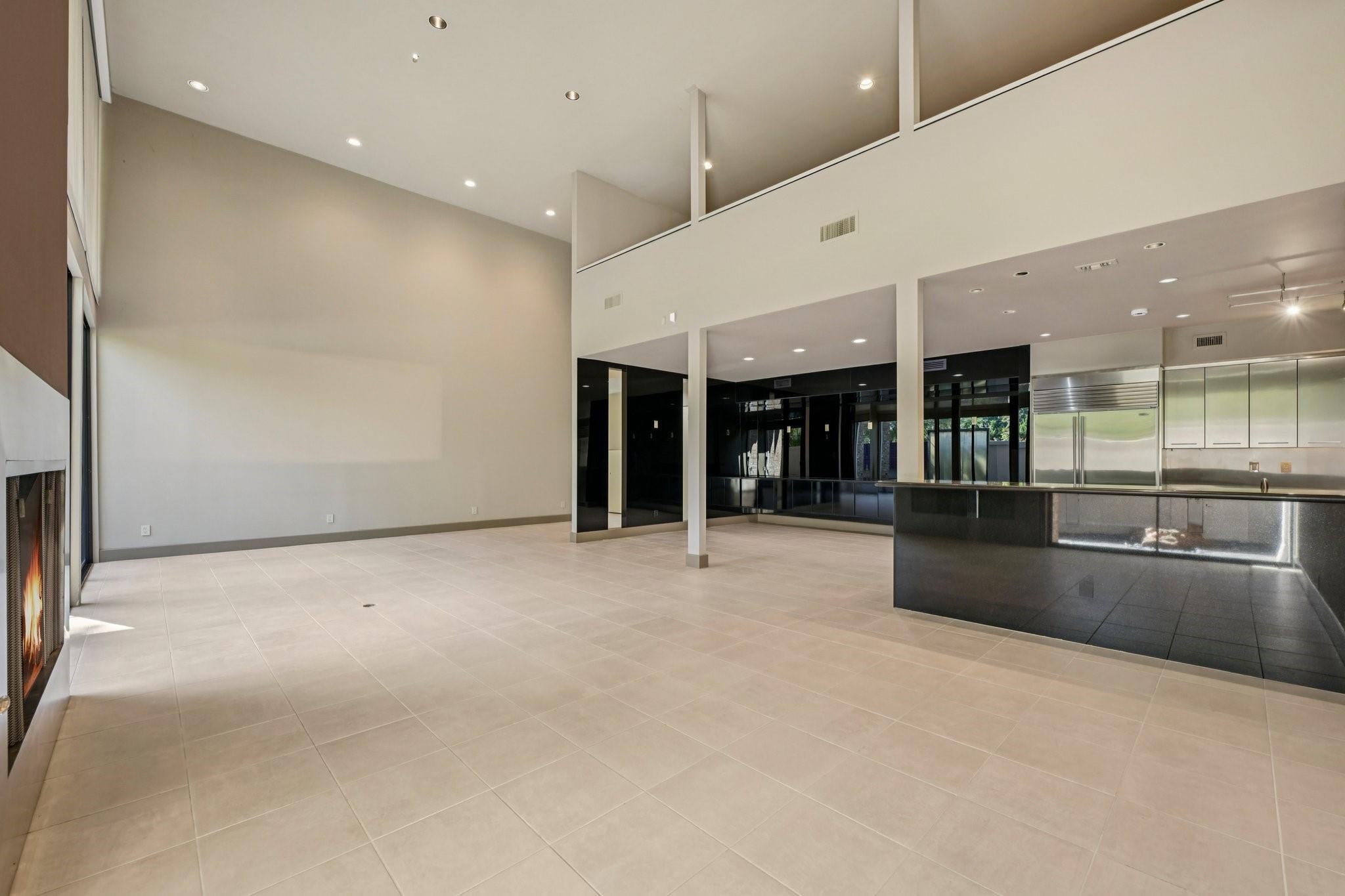 Houston, Texas, 77027, United States, 3 Bedrooms Bedrooms, ,4 BathroomsBathrooms,Residential,Active,1969670