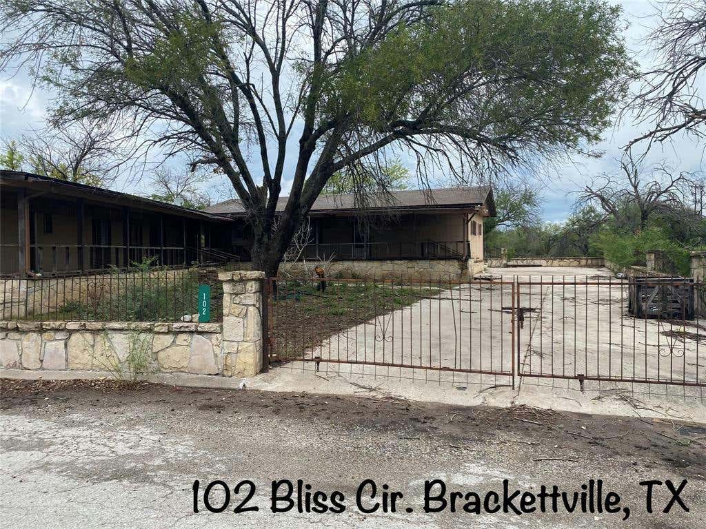 102 BLISS CIR, BRACKETTVILLE, TX 78832, photo 1 of 20