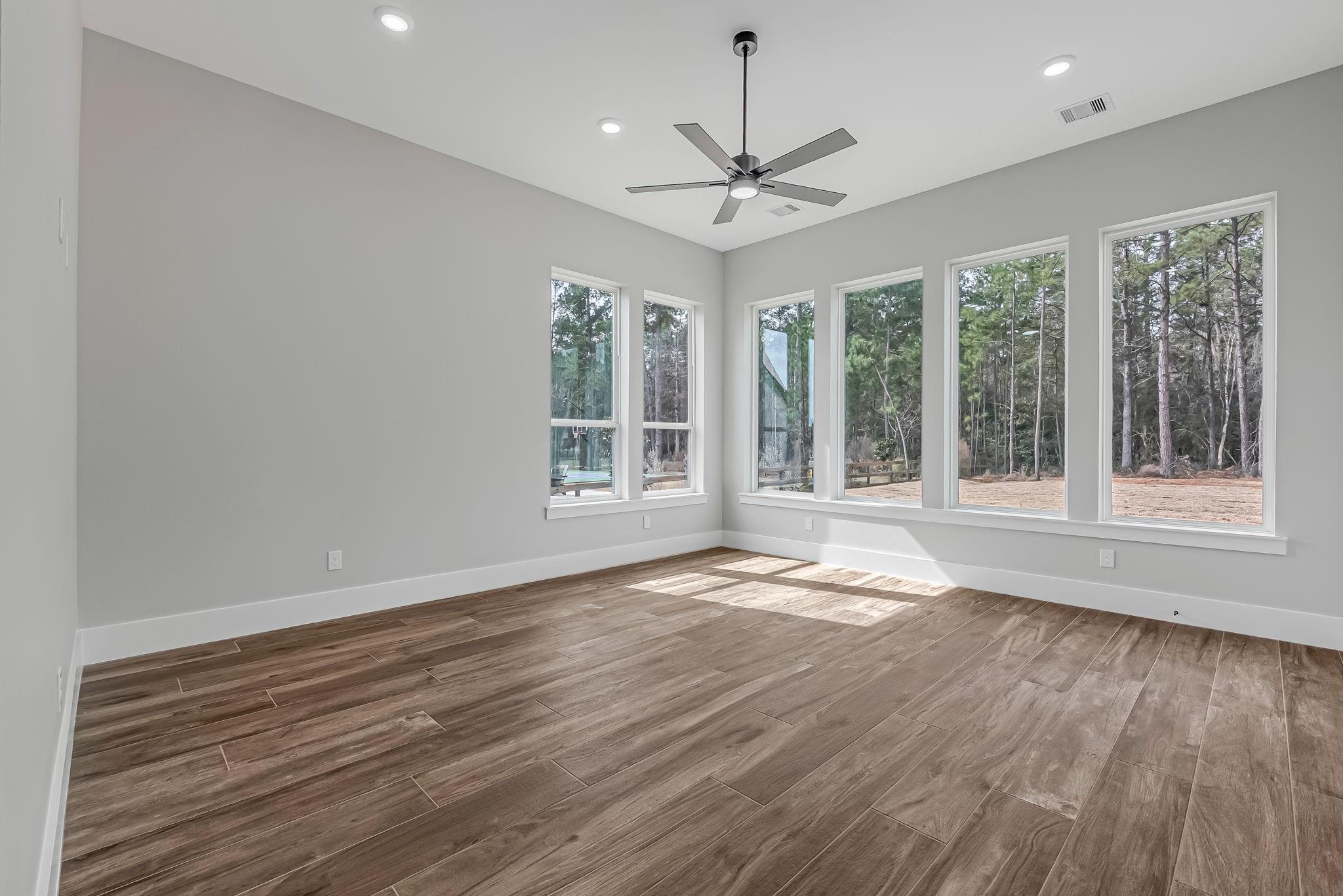 Montgomery, Texas, 77316, United States, 5 Bedrooms Bedrooms, ,6 BathroomsBathrooms,Residential,Active,2015434