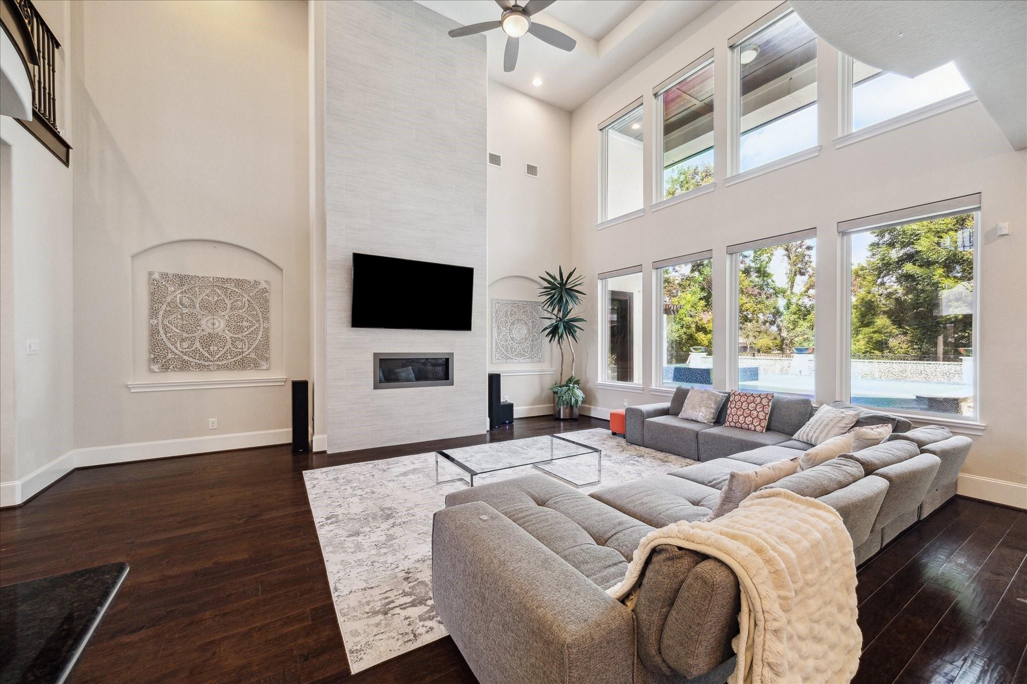 Sugar Land, Texas, 77479, United States, 5 Bedrooms Bedrooms, ,6 BathroomsBathrooms,Residential,Active,2015429