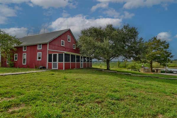 1646 LIDIAK RD, LA GRANGE, TX 78945 - Image 1