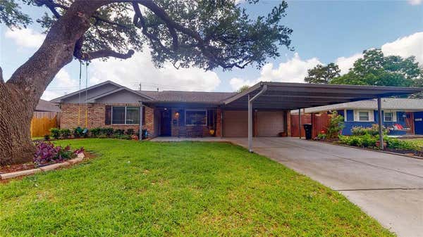 3011 LARKNOLLS LN, HOUSTON, TX 77092, photo 2 of 44