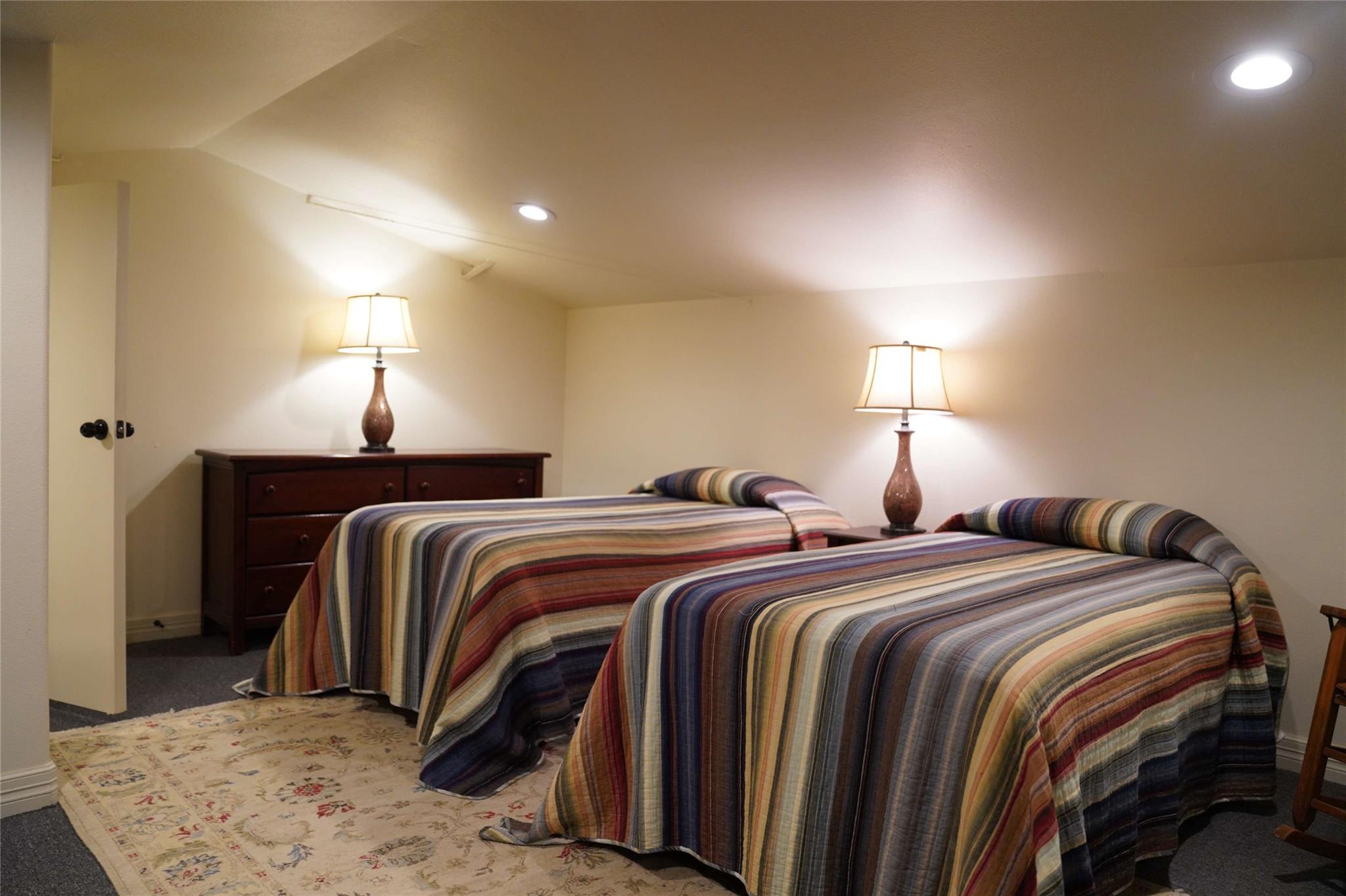 Sheridan, Texas, 77475, United States, 8 Bedrooms Bedrooms, ,5 BathroomsBathrooms,Residential,Active,1954329