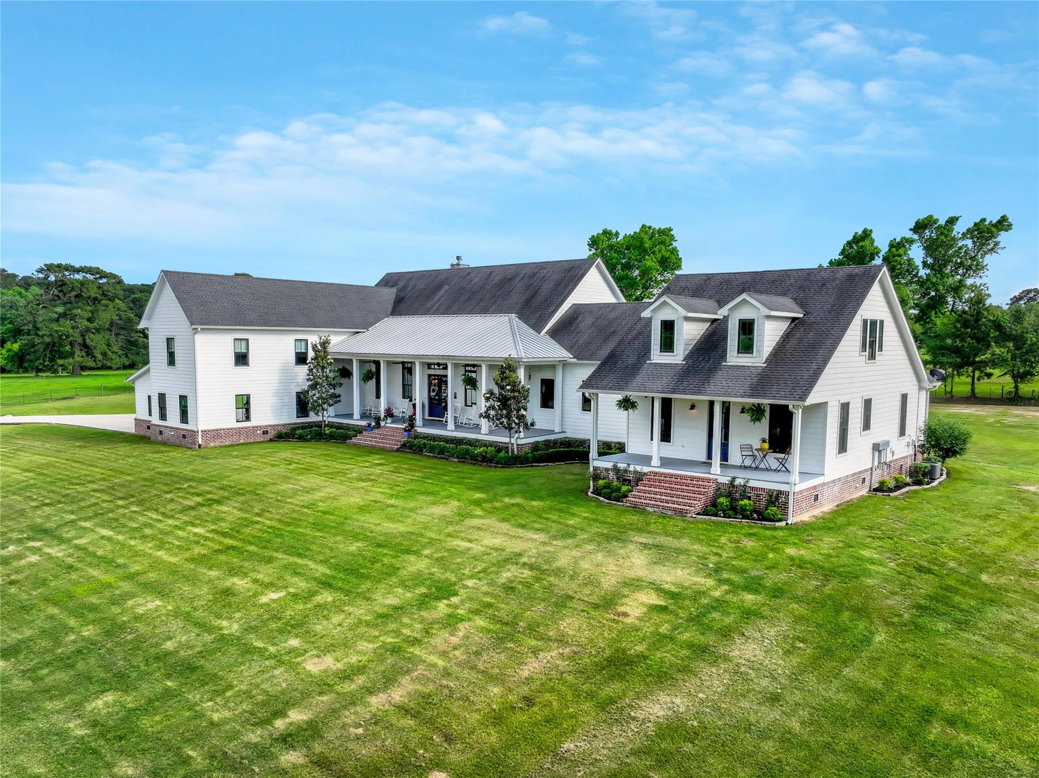 Montgomery, Texas, 77316, United States, 6 Bedrooms Bedrooms, ,8 BathroomsBathrooms,Residential,Active,1970955