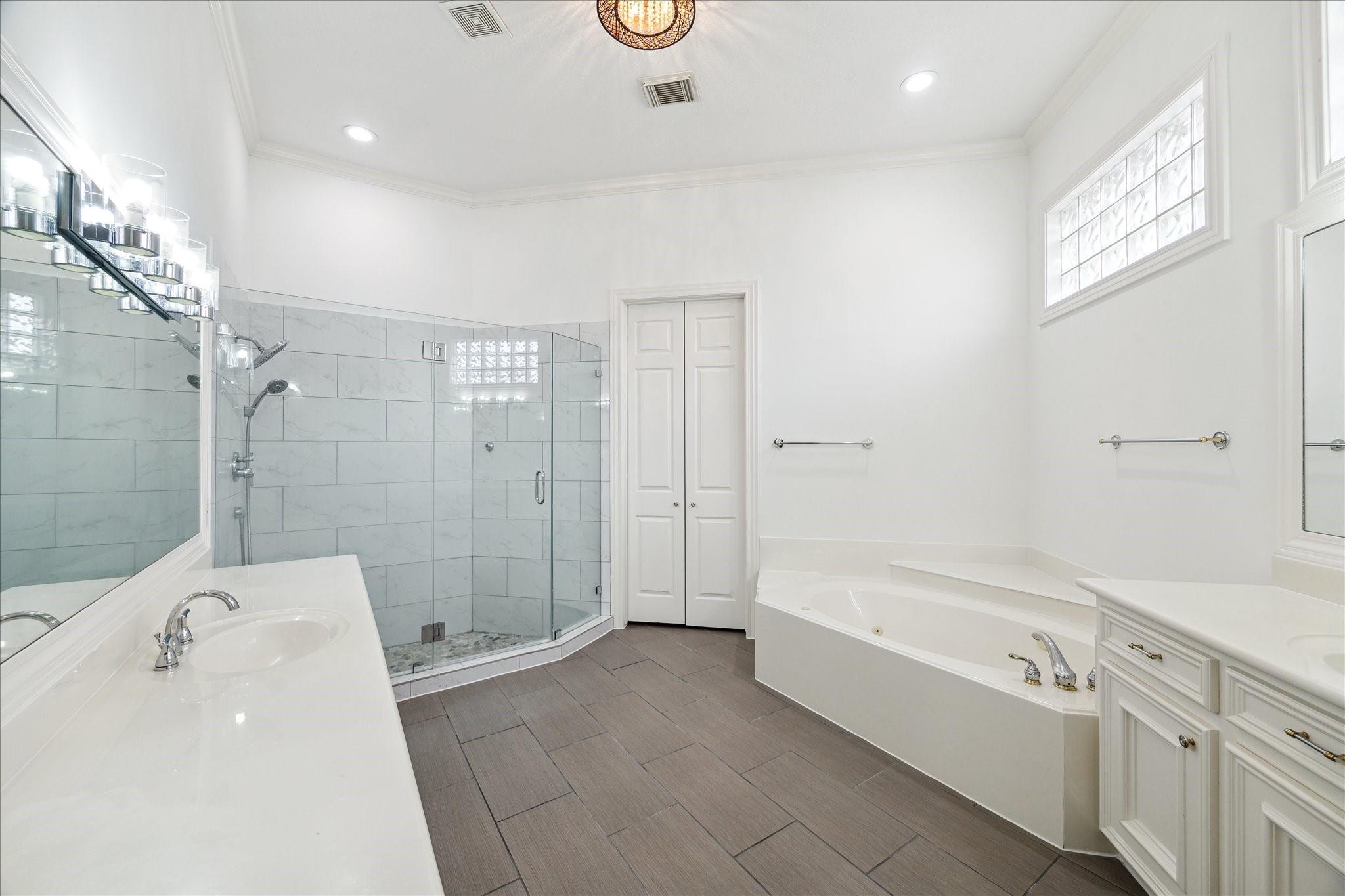 Sugar Land, Texas, 77479, United States, 4 Bedrooms Bedrooms, ,5 BathroomsBathrooms,Residential,Active,2007059