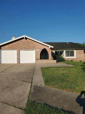 15407 RUNSWICK DR, HOUSTON, TX 77062 - Image 1