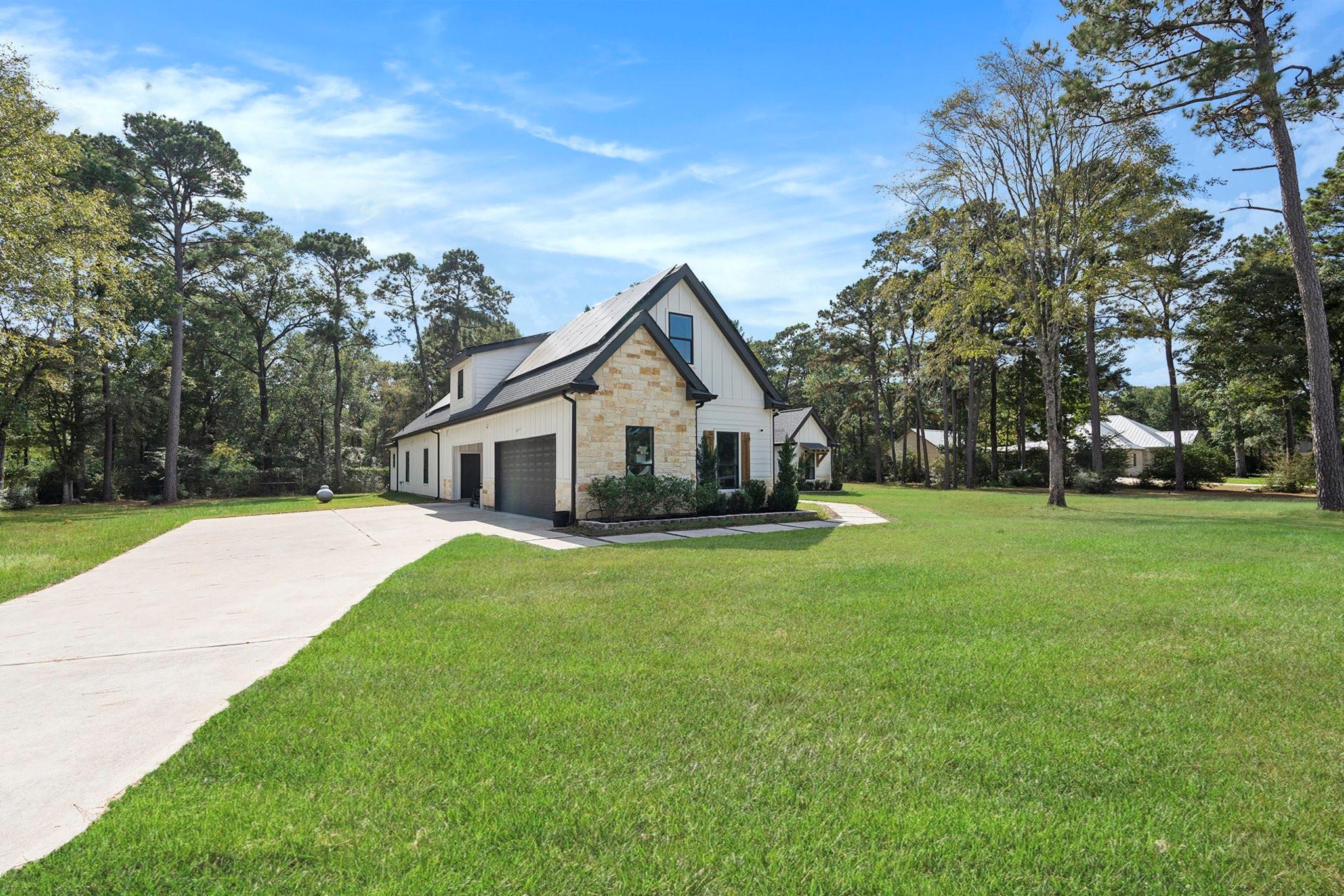 Conroe, Texas, 77304, United States, 6 Bedrooms Bedrooms, ,7 BathroomsBathrooms,Residential,Active,1971805