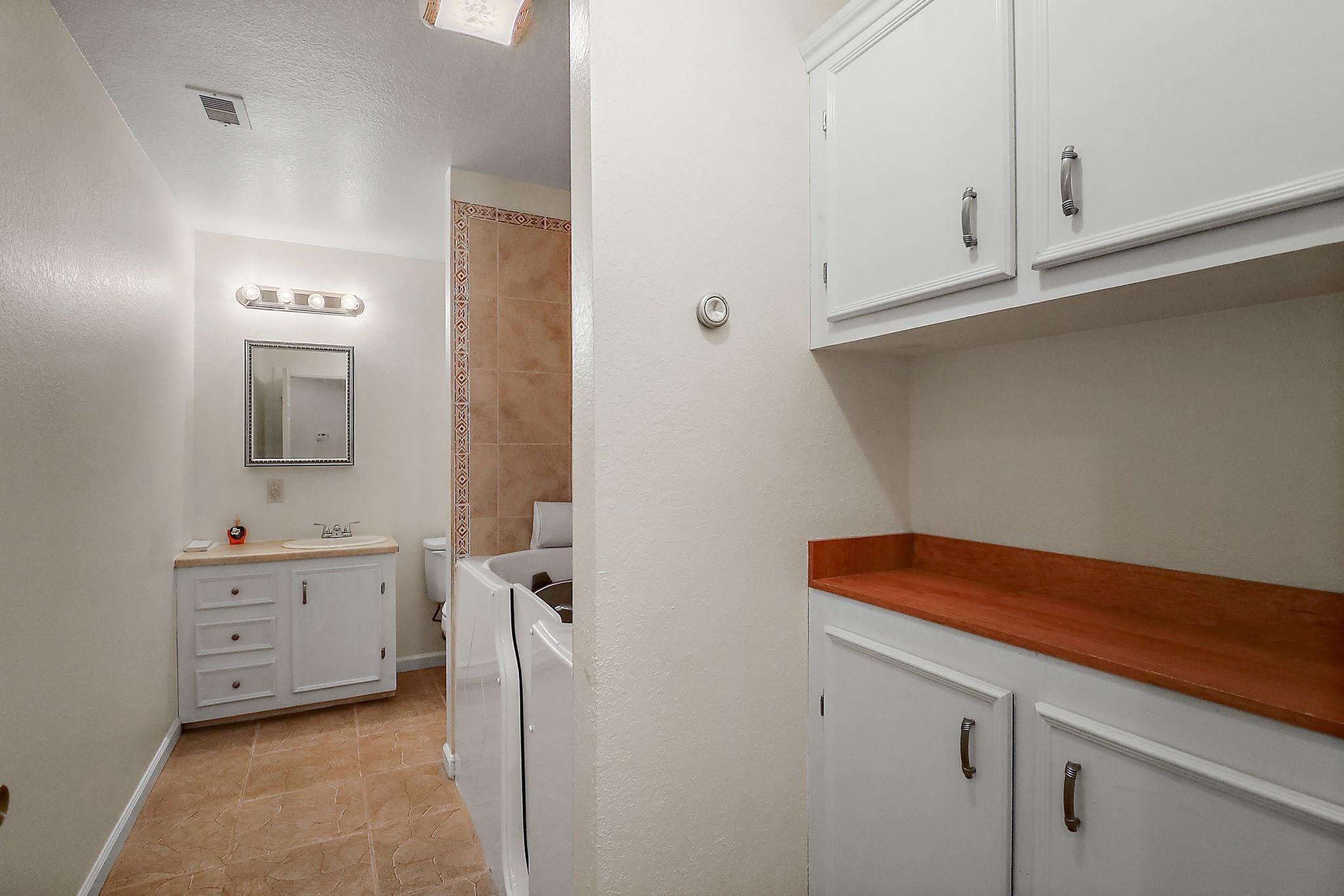 Crosby, Texas, 77532, United States, 4 Bedrooms Bedrooms, ,2 BathroomsBathrooms,Residential,Active,2003559