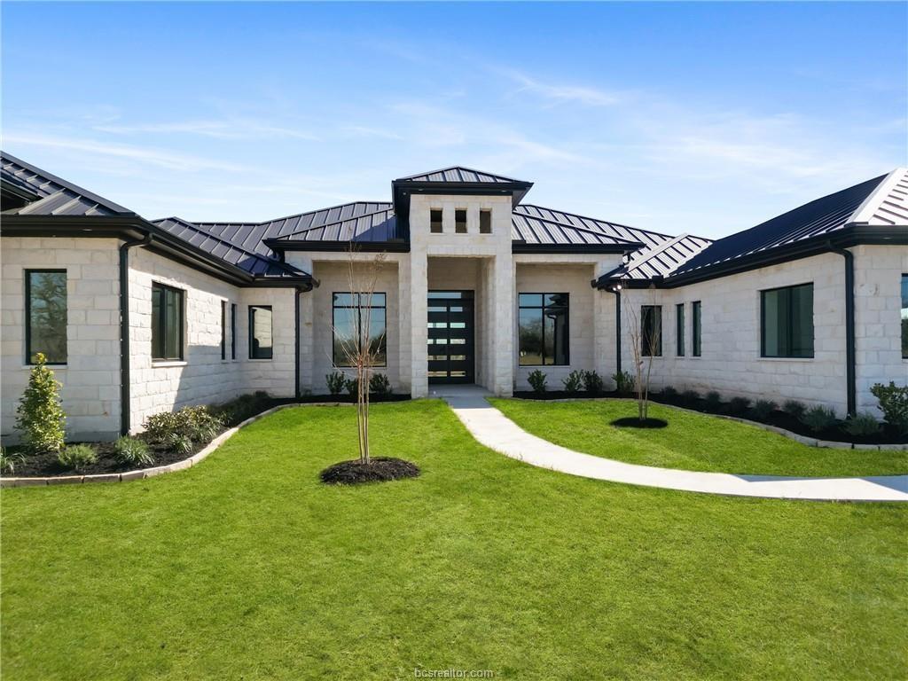 Bryan, Texas, 77845, United States, 4 Bedrooms Bedrooms, ,5 BathroomsBathrooms,Residential,Active,2012484