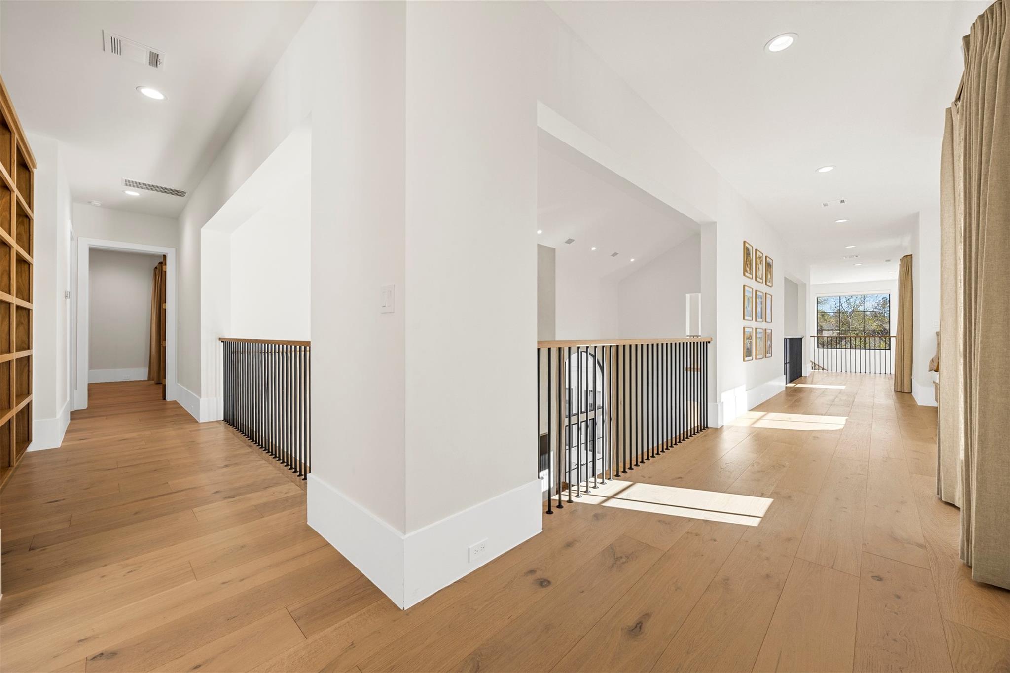 Montgomery, Texas, 77316, United States, 6 Bedrooms Bedrooms, ,7 BathroomsBathrooms,Residential,Active,2012208