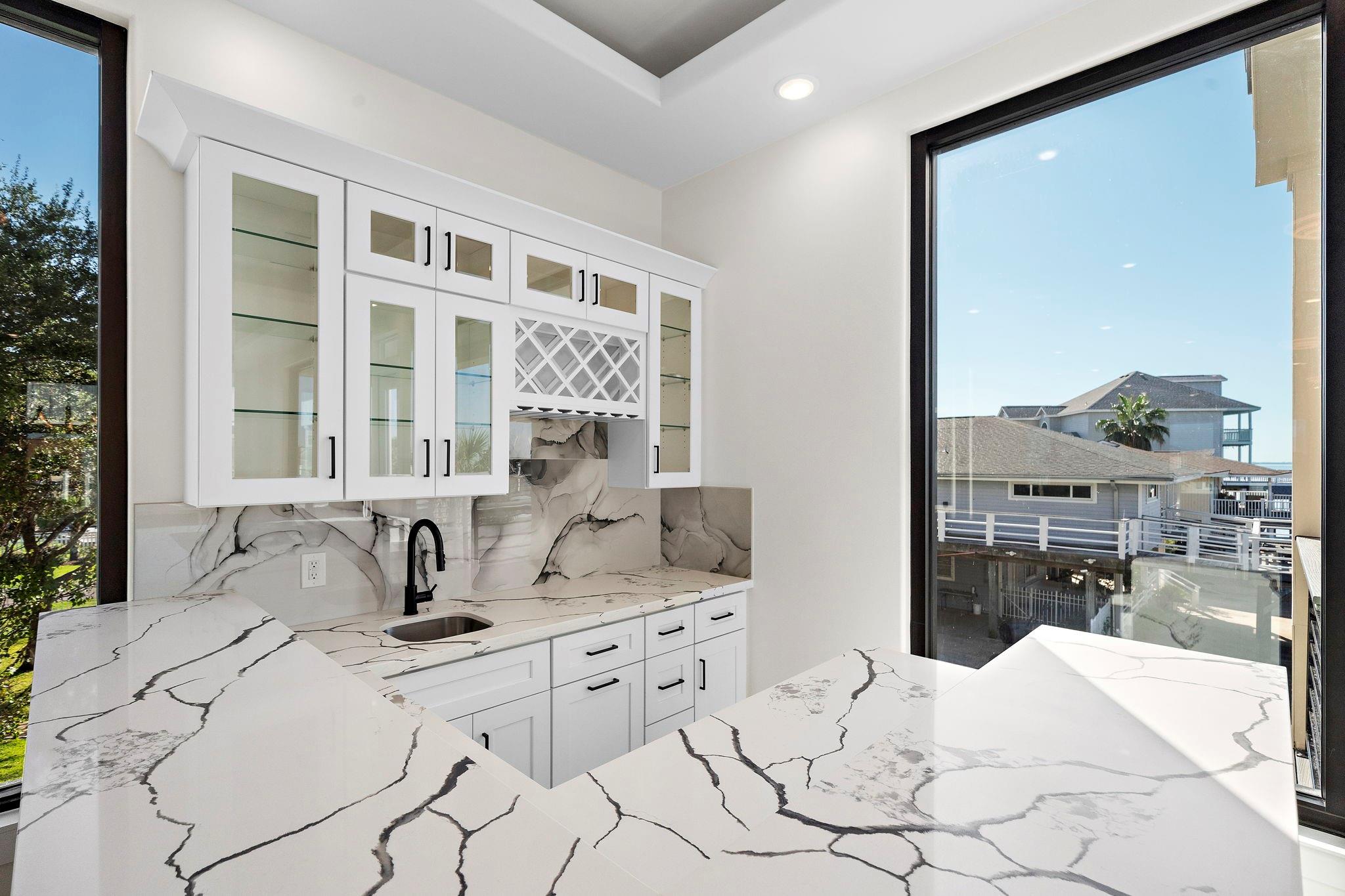 Tiki Island, Texas, 77554, United States, 4 Bedrooms Bedrooms, ,4 BathroomsBathrooms,Residential,Active,1962240