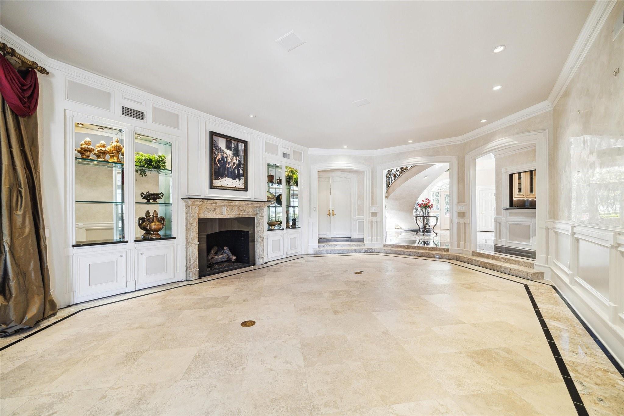 Sugar Land, Texas, 77479, United States, 6 Bedrooms Bedrooms, ,9 BathroomsBathrooms,Residential,Active,1970925