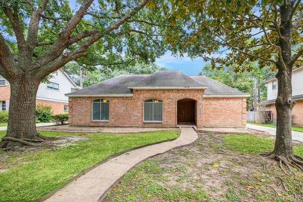 15118 ROLLING OAKS DR, HOUSTON, TX 77070 - Image 1