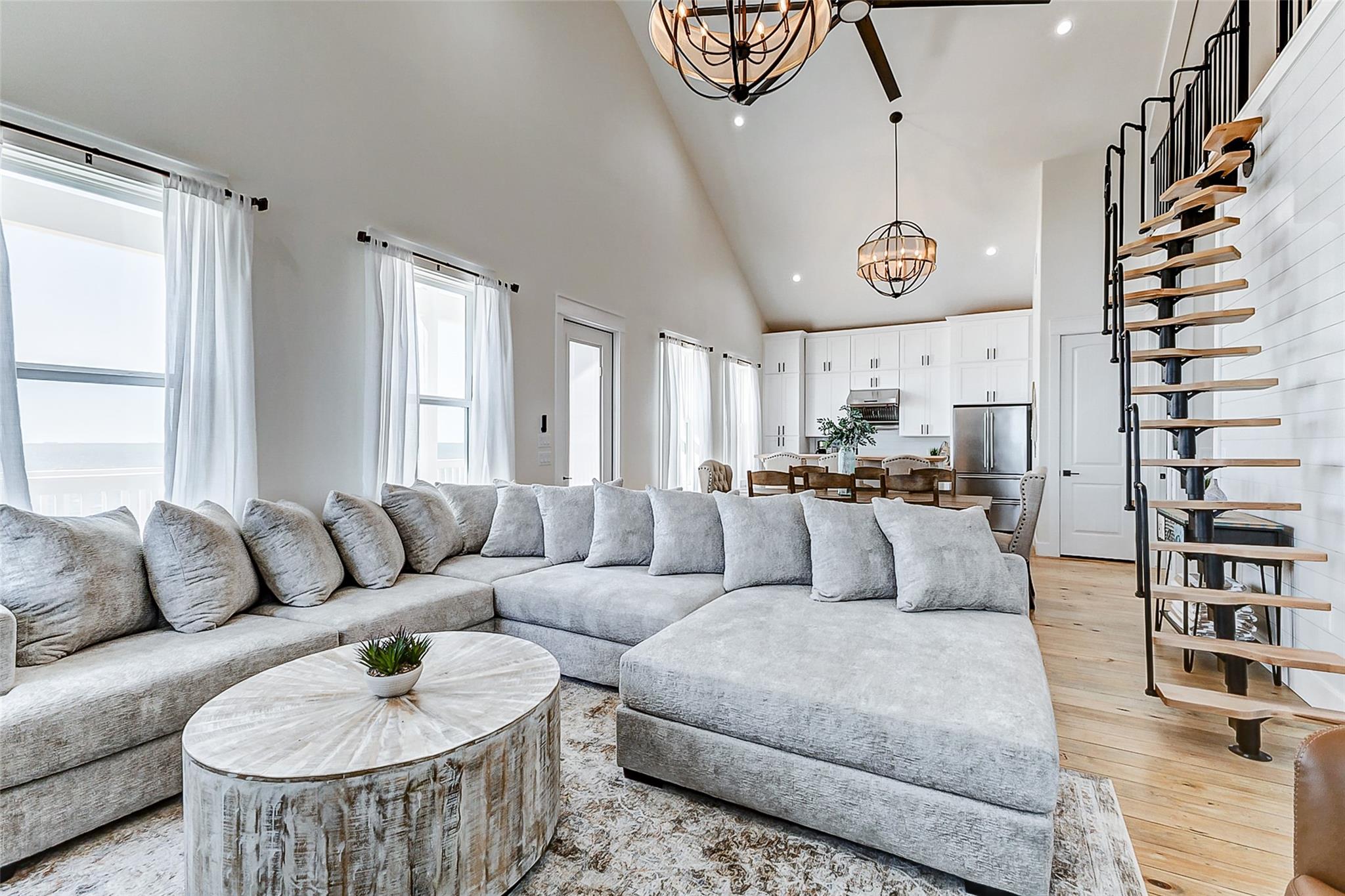 Gilchrist, Texas, 77617, United States, 3 Bedrooms Bedrooms, ,4 BathroomsBathrooms,Residential,Active,1761250