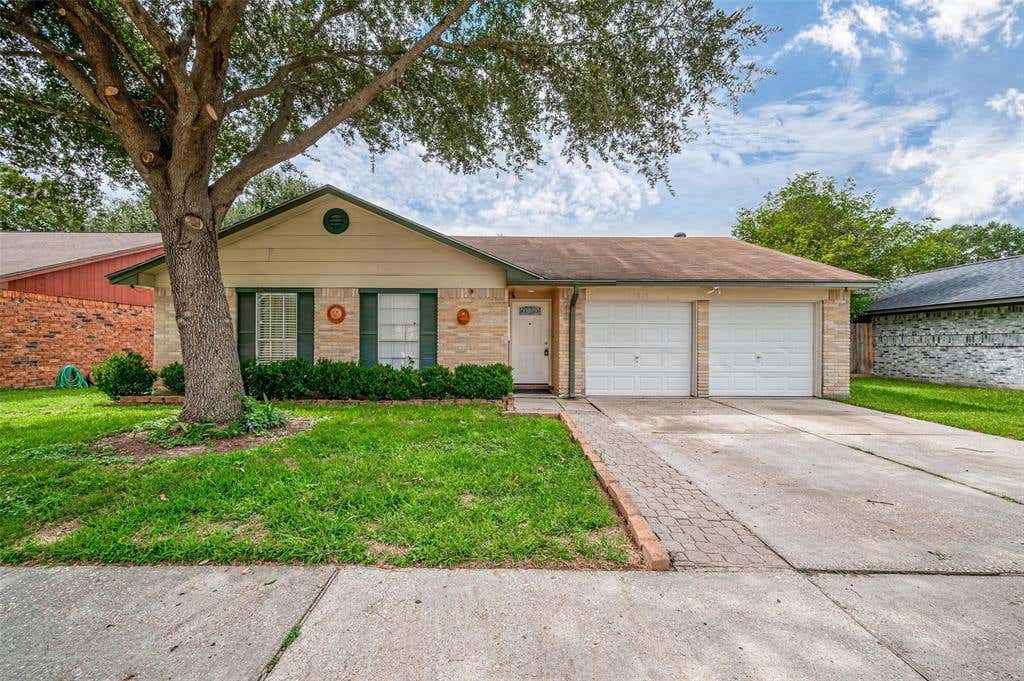 12019 ELK SPRINGS DR, HOUSTON, TX 77067, photo 1 of 43