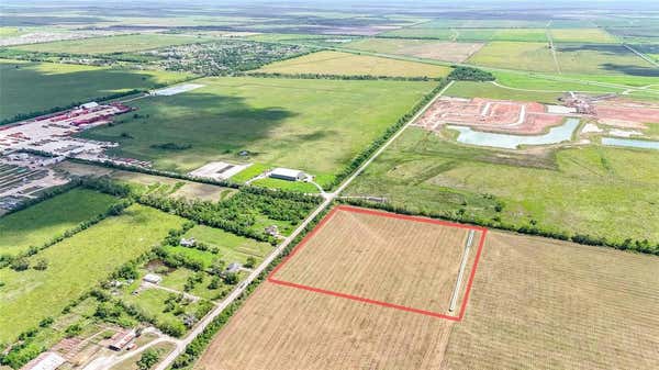 302 COUNTY ROAD 618, ROSHARON, TX 77583 - Image 1