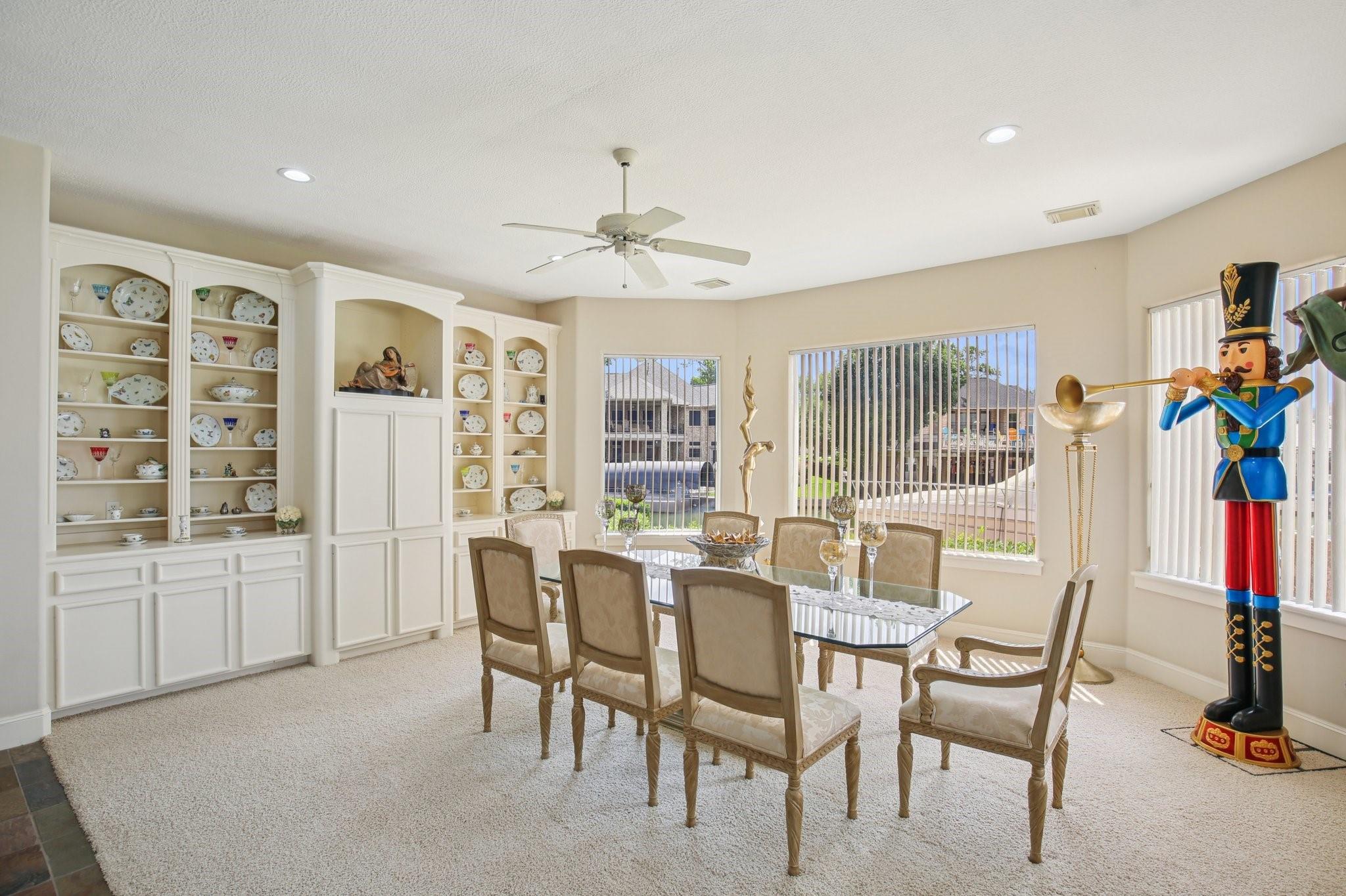 Montgomery, Texas, 77356, United States, 4 Bedrooms Bedrooms, ,5 BathroomsBathrooms,Residential,Active,1894542