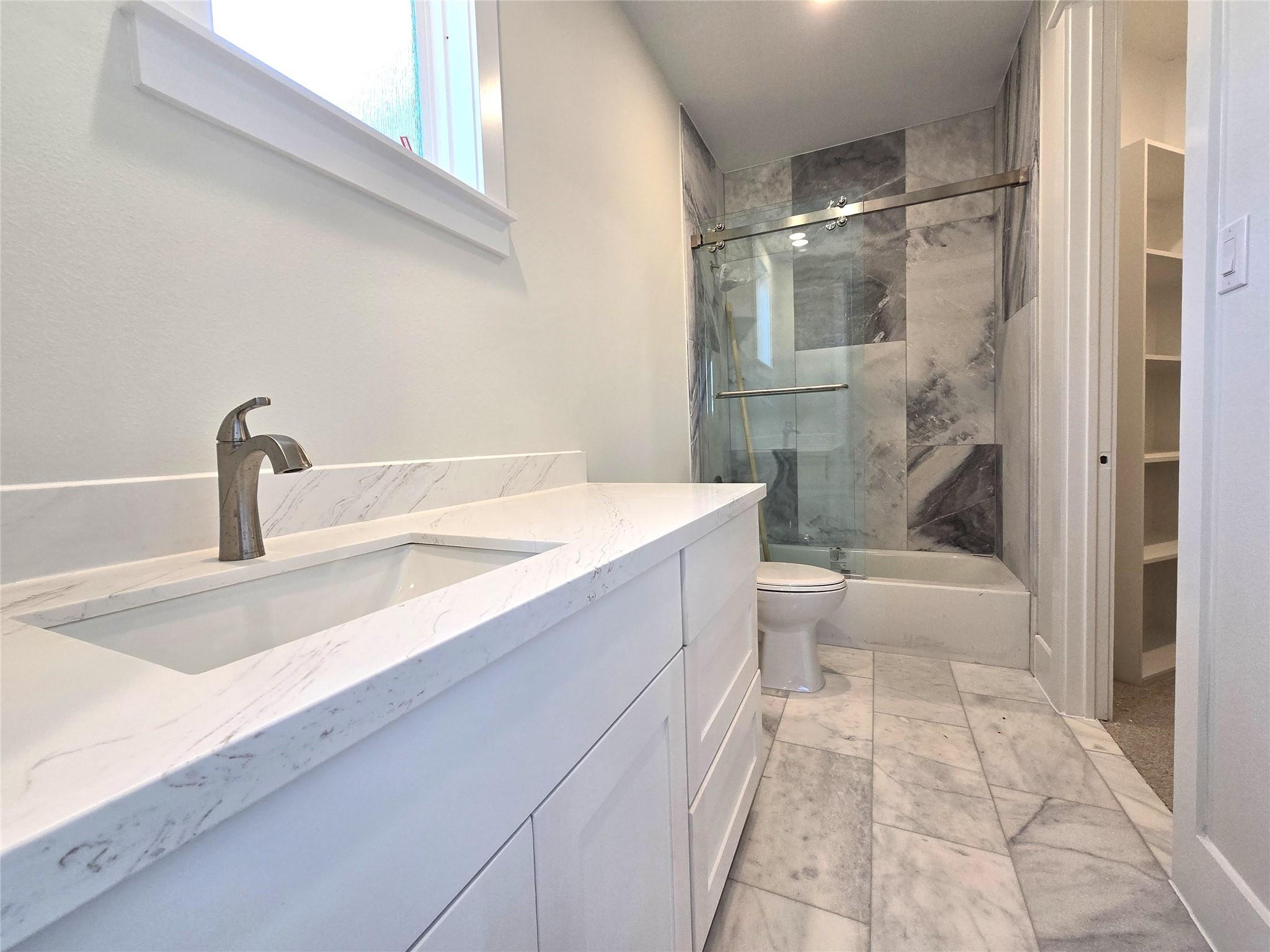 Montgomery, Texas, 77356, United States, 4 Bedrooms Bedrooms, ,5 BathroomsBathrooms,Residential,Active,2019138