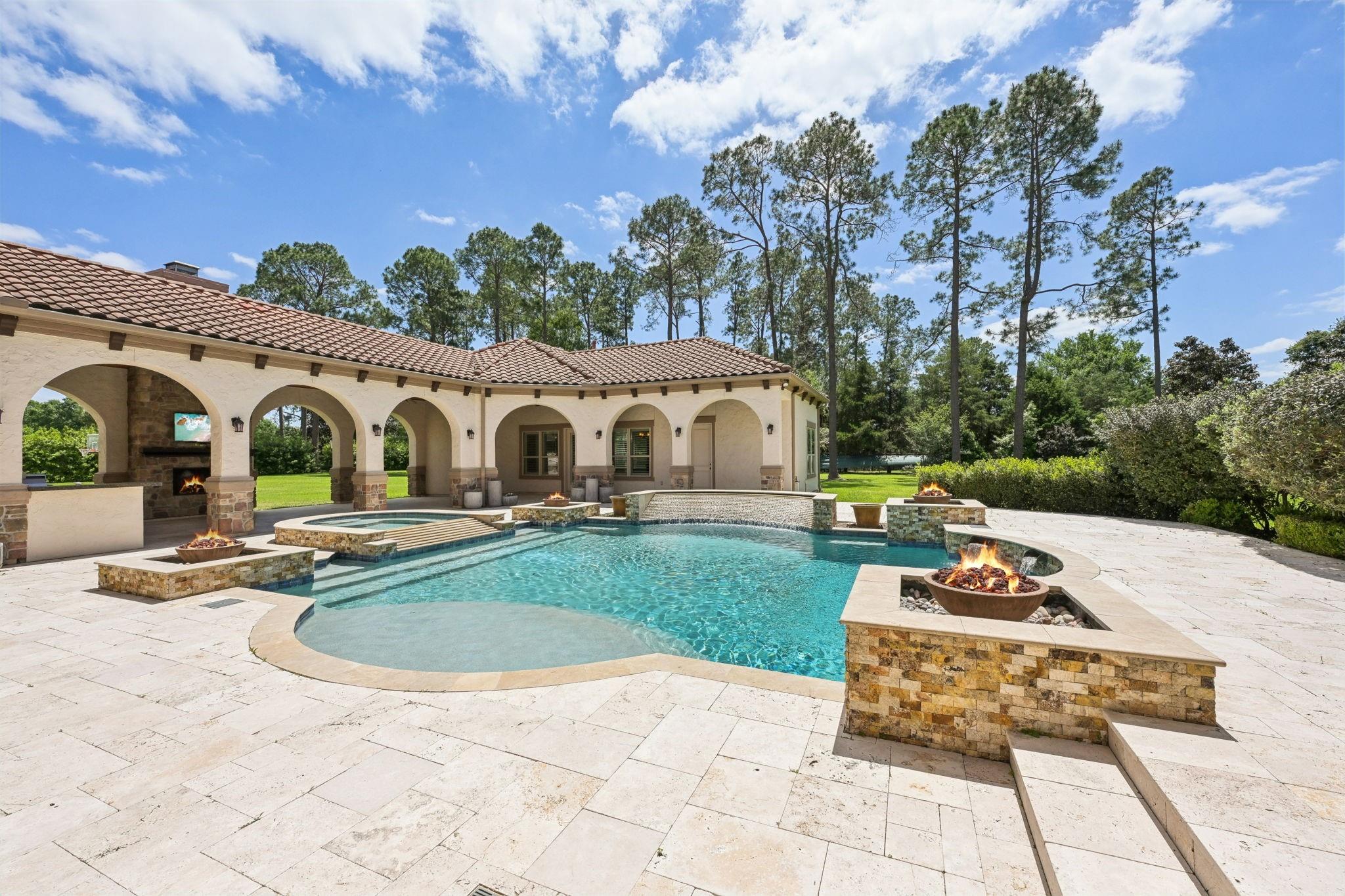 Richmond, Texas, 77406, United States, 11 Bedrooms Bedrooms, ,15 BathroomsBathrooms,Residential,Active,1914837