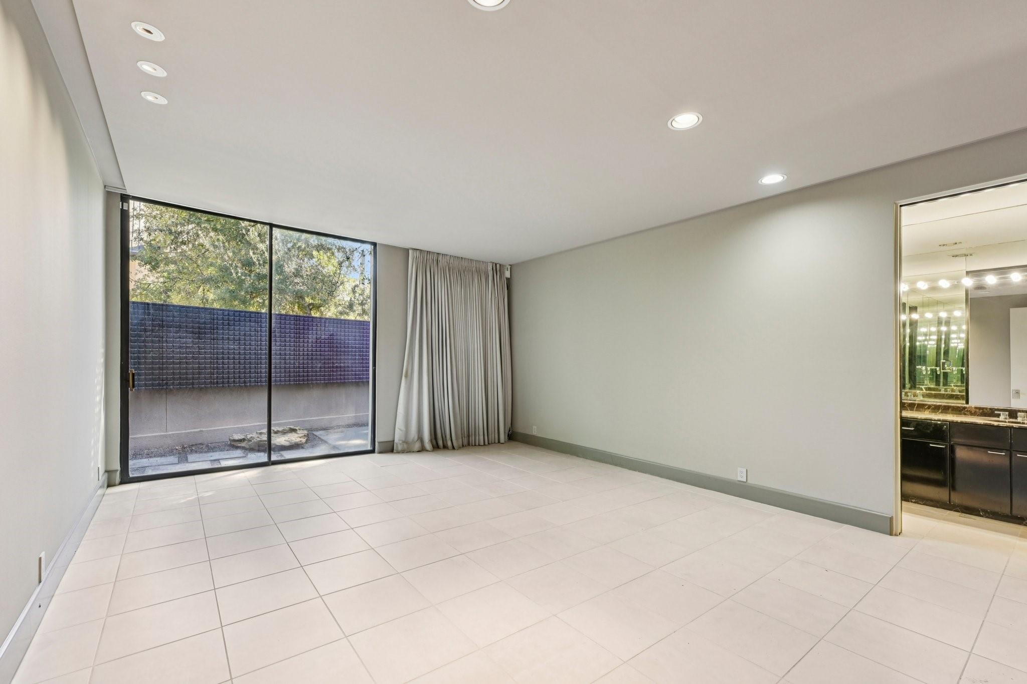 Houston, Texas, 77027, United States, 3 Bedrooms Bedrooms, ,4 BathroomsBathrooms,Residential,Active,1969670