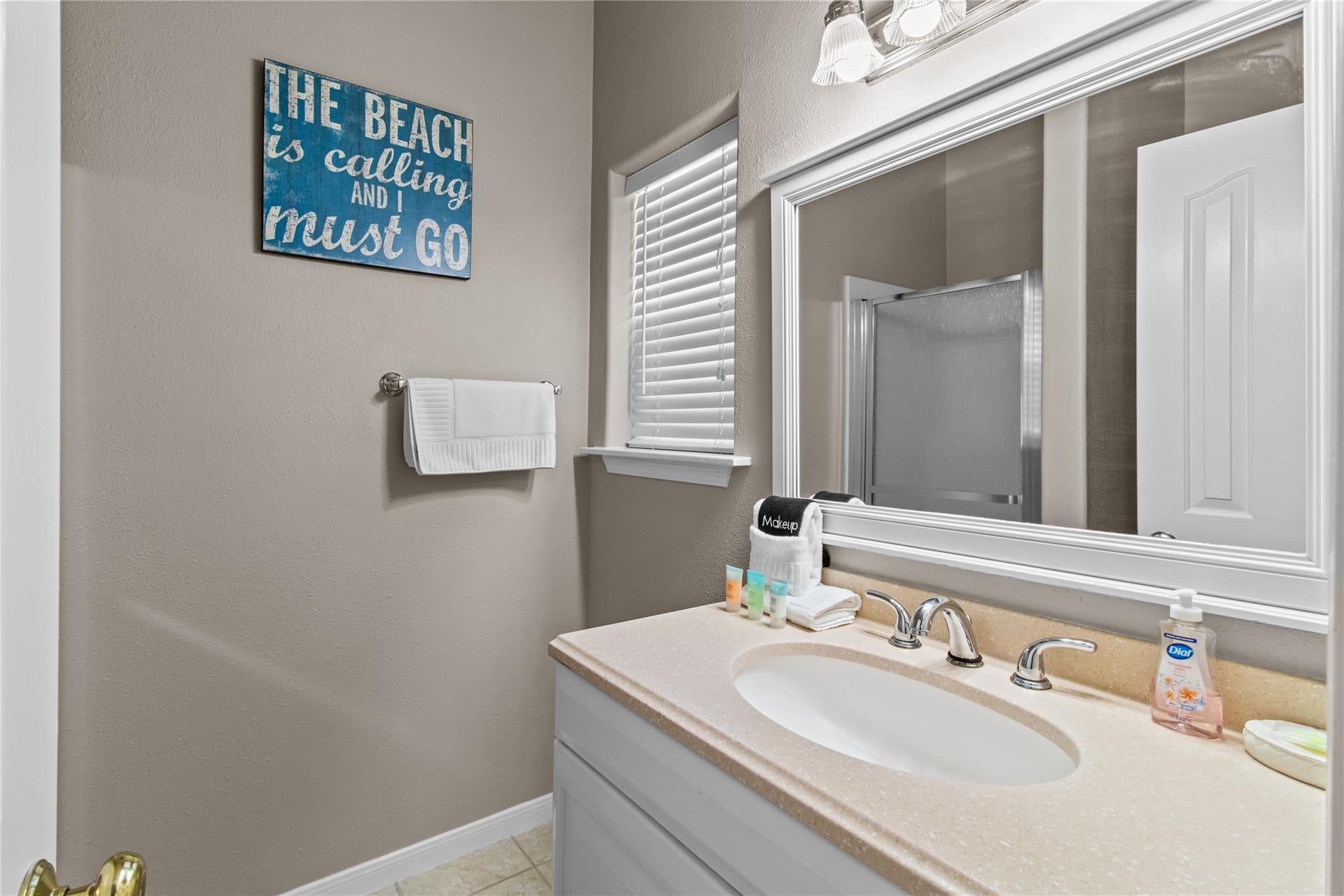 Galveston, Texas, 77554, United States, 4 Bedrooms Bedrooms, ,5 BathroomsBathrooms,Residential,Active,2007197