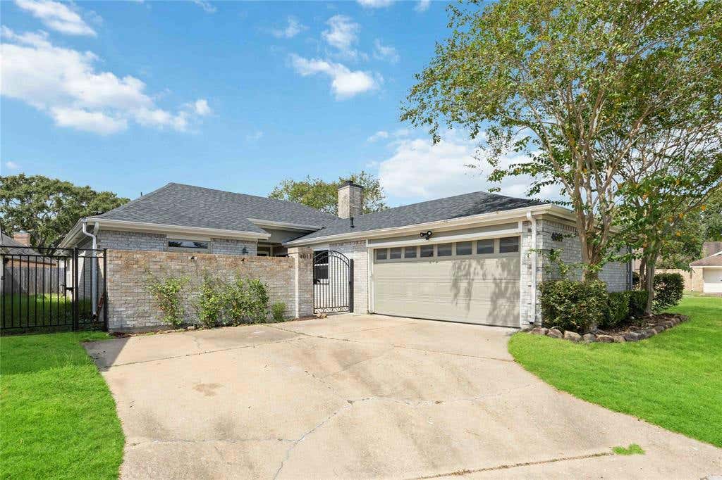 4011 HEATHERSAGE DR, HOUSTON, TX 77084, photo 1 of 31