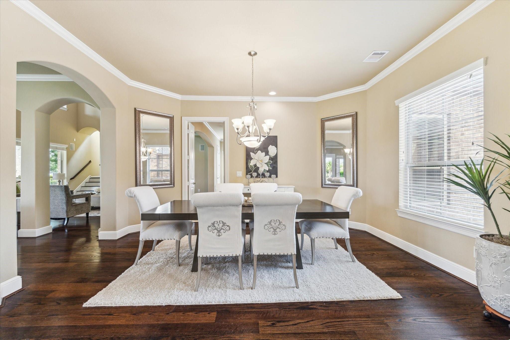 Sugar Land, Texas, 77479, United States, 5 Bedrooms Bedrooms, ,5 BathroomsBathrooms,Residential,Active,1871593