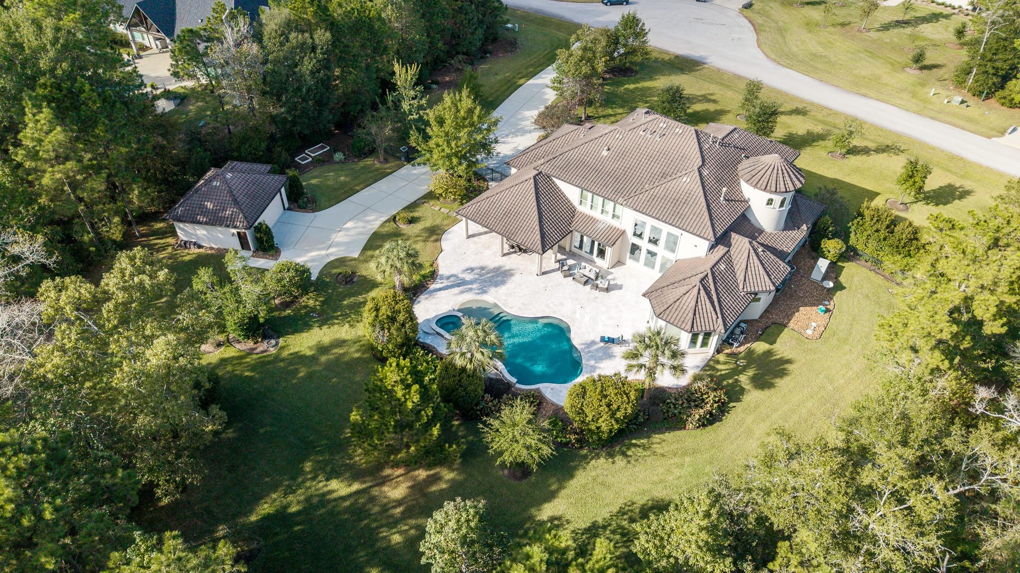 Montgomery, Texas, 77316, United States, 4 Bedrooms Bedrooms, ,7 BathroomsBathrooms,Residential,Active,1987262