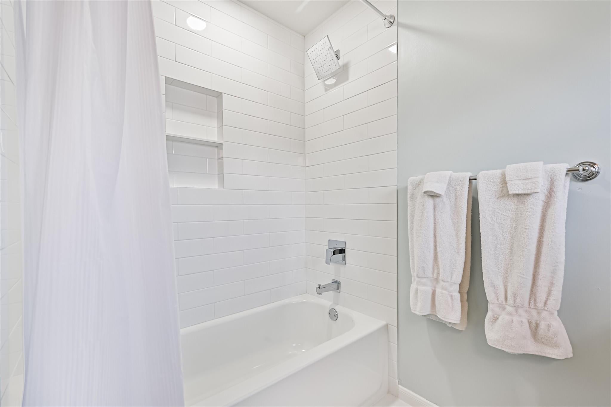 Galveston, Texas, 77554, United States, 4 Bedrooms Bedrooms, ,3 BathroomsBathrooms,Residential,Active,1888977