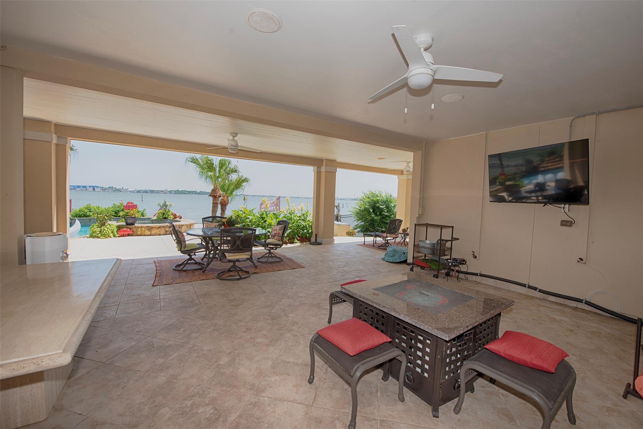 League City, Texas, 77565, United States, 3 Bedrooms Bedrooms, ,4 BathroomsBathrooms,Residential,Active,1843467