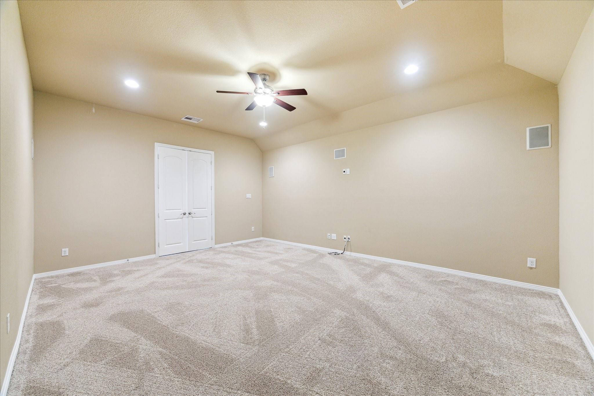 Sugar Land, Texas, 77479, United States, 5 Bedrooms Bedrooms, ,5 BathroomsBathrooms,Residential,Active,1871593