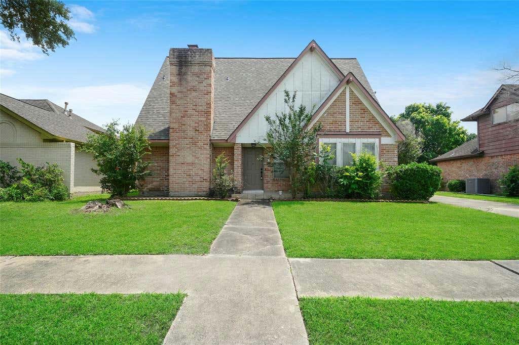 13307 TROMPILLA LN, HOUSTON, TX 77083, photo 1 of 27