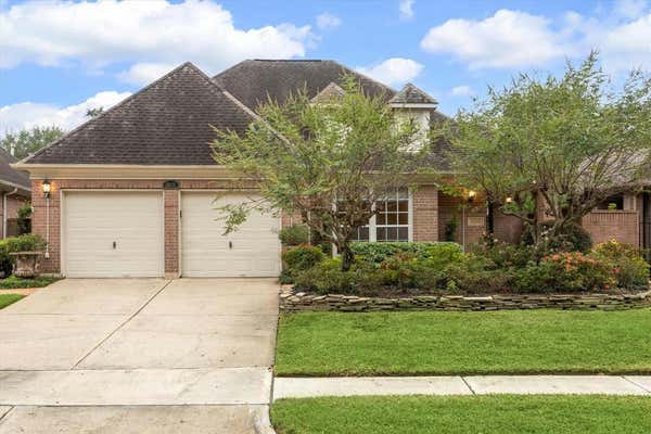 15926 HILLSIDE FALLS TRL, HOUSTON, TX 77062 - Image 1