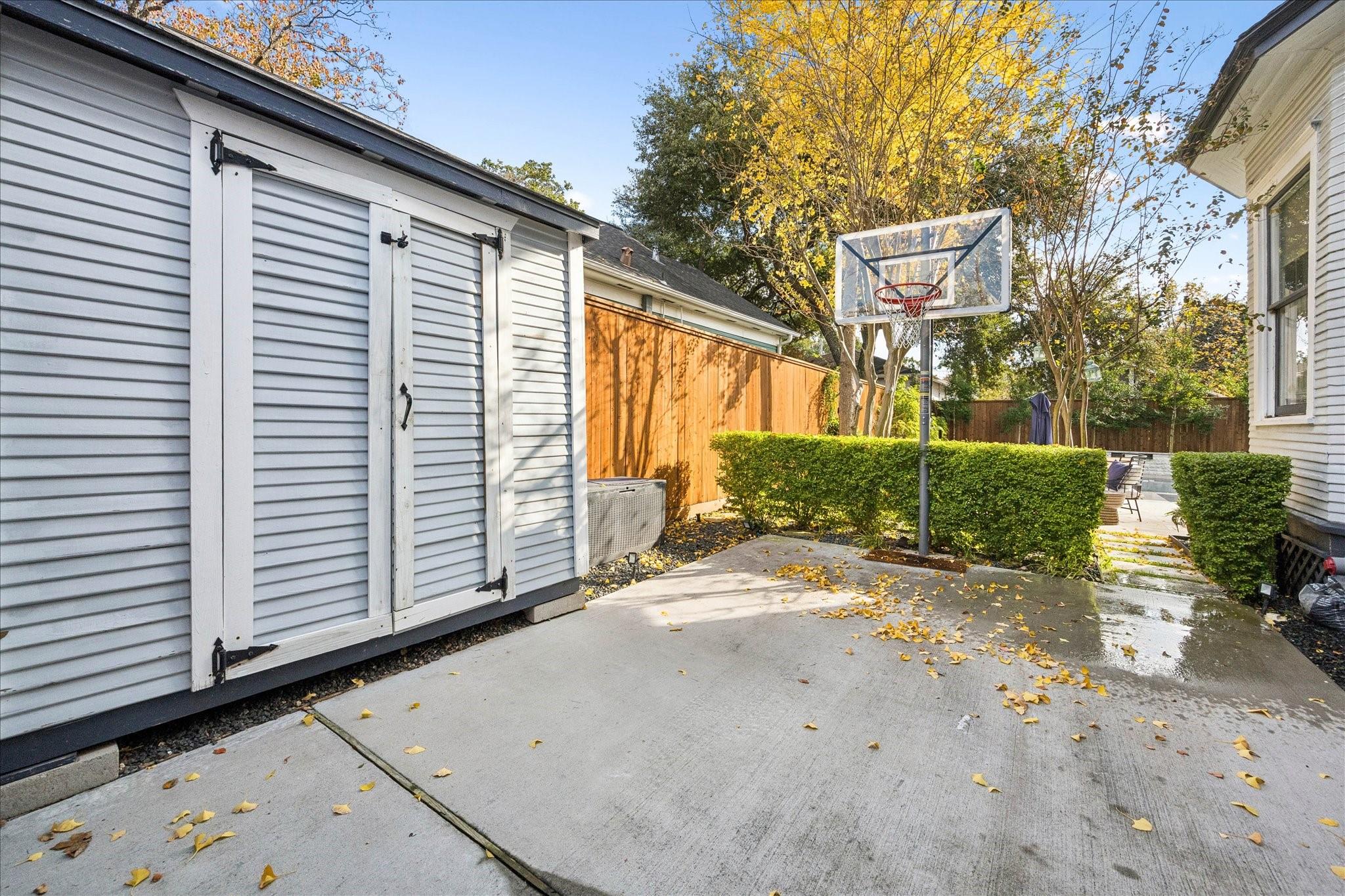 Houston, Texas, 77009, United States, 4 Bedrooms Bedrooms, ,2 BathroomsBathrooms,Residential,Active,2006963