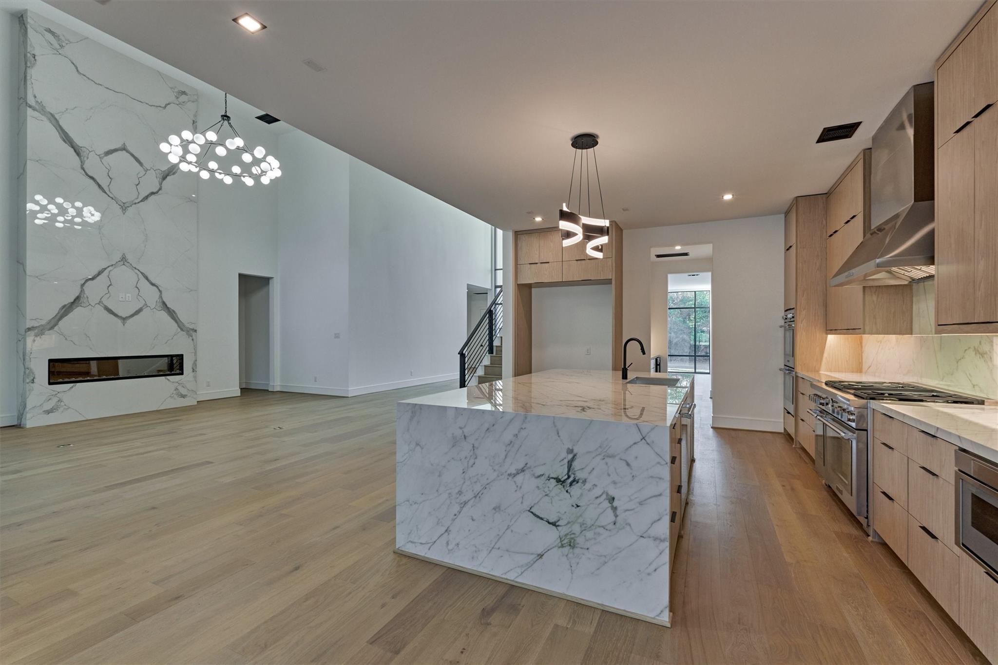 Spring, Texas, 77389, United States, 6 Bedrooms Bedrooms, ,8 BathroomsBathrooms,Residential,Active,1988447