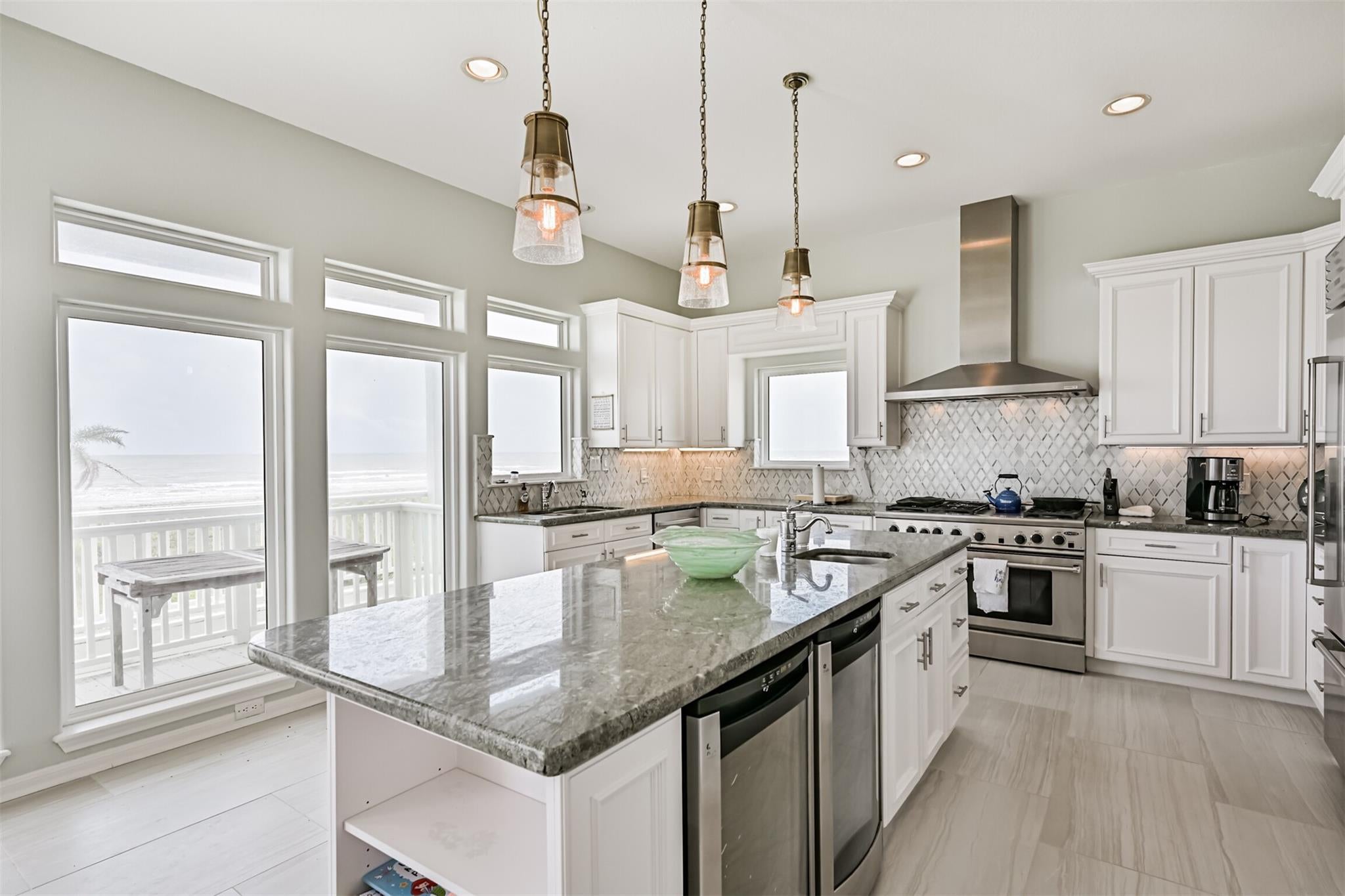 Galveston, Texas, 77554, United States, ,5 BathroomsBathrooms,Residential,Active,1850638