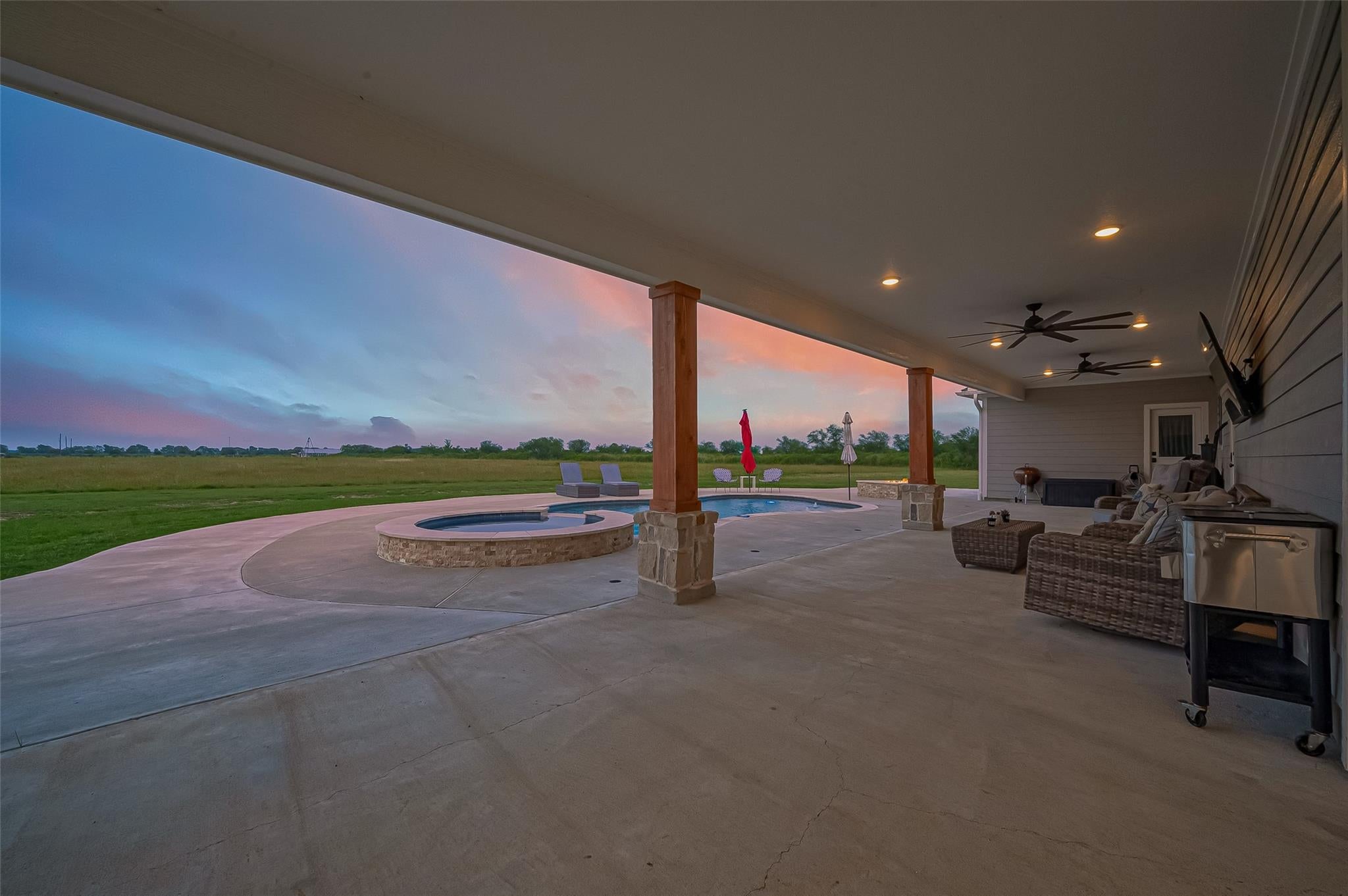 Guy, Texas, 77444, United States, 3 Bedrooms Bedrooms, ,3 BathroomsBathrooms,Residential,Active,1828702