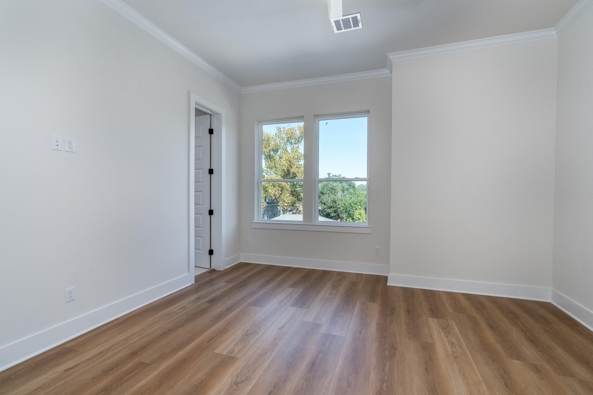 Houston, Texas, 77018, United States, 4 Bedrooms Bedrooms, ,5 BathroomsBathrooms,Residential,Active,1999925