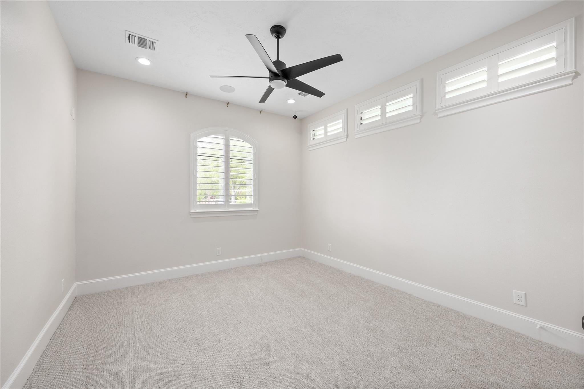Missouri City, Texas, 77459, United States, 5 Bedrooms Bedrooms, ,6 BathroomsBathrooms,Residential,Active,1764880
