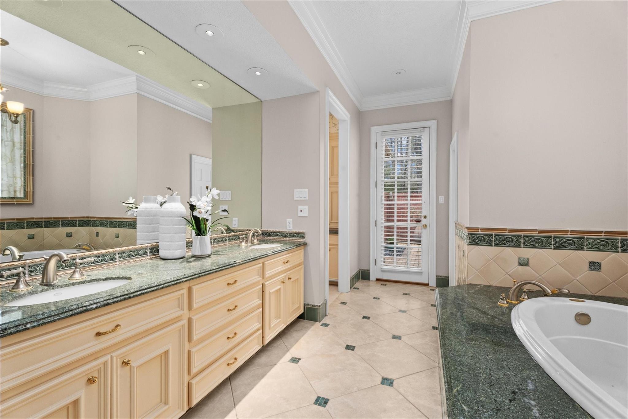 Tomball, Texas, 77377, United States, 4 Bedrooms Bedrooms, ,4 BathroomsBathrooms,Residential,Active,2015478