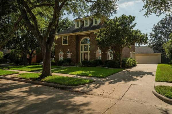 914 VENICE ST, SUGAR LAND, TX 77478, photo 3 of 35