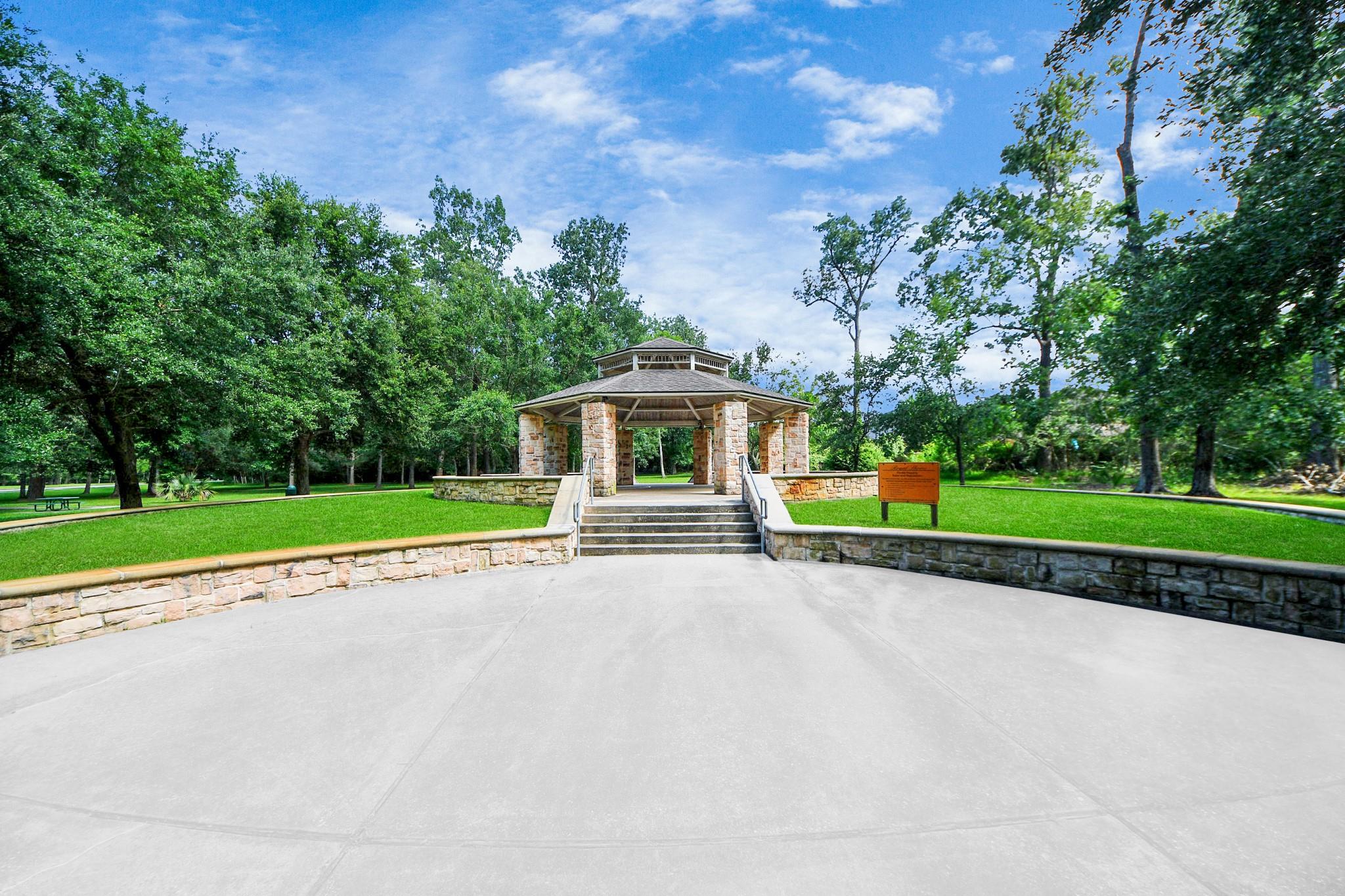 Kingwood, Texas, 77345, United States, 5 Bedrooms Bedrooms, ,5 BathroomsBathrooms,Residential,Active,1967113