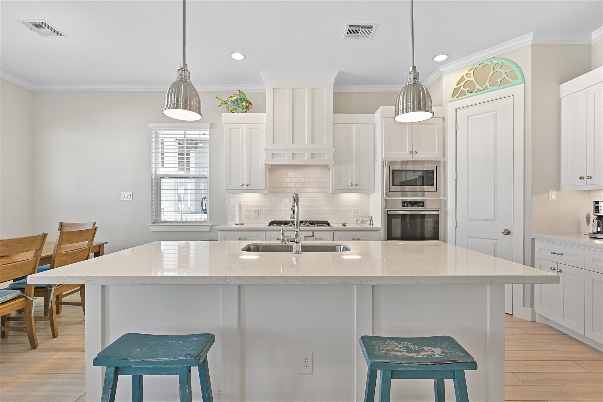 Galveston, Texas, 77554, United States, ,4 BathroomsBathrooms,Residential,Active,1867916