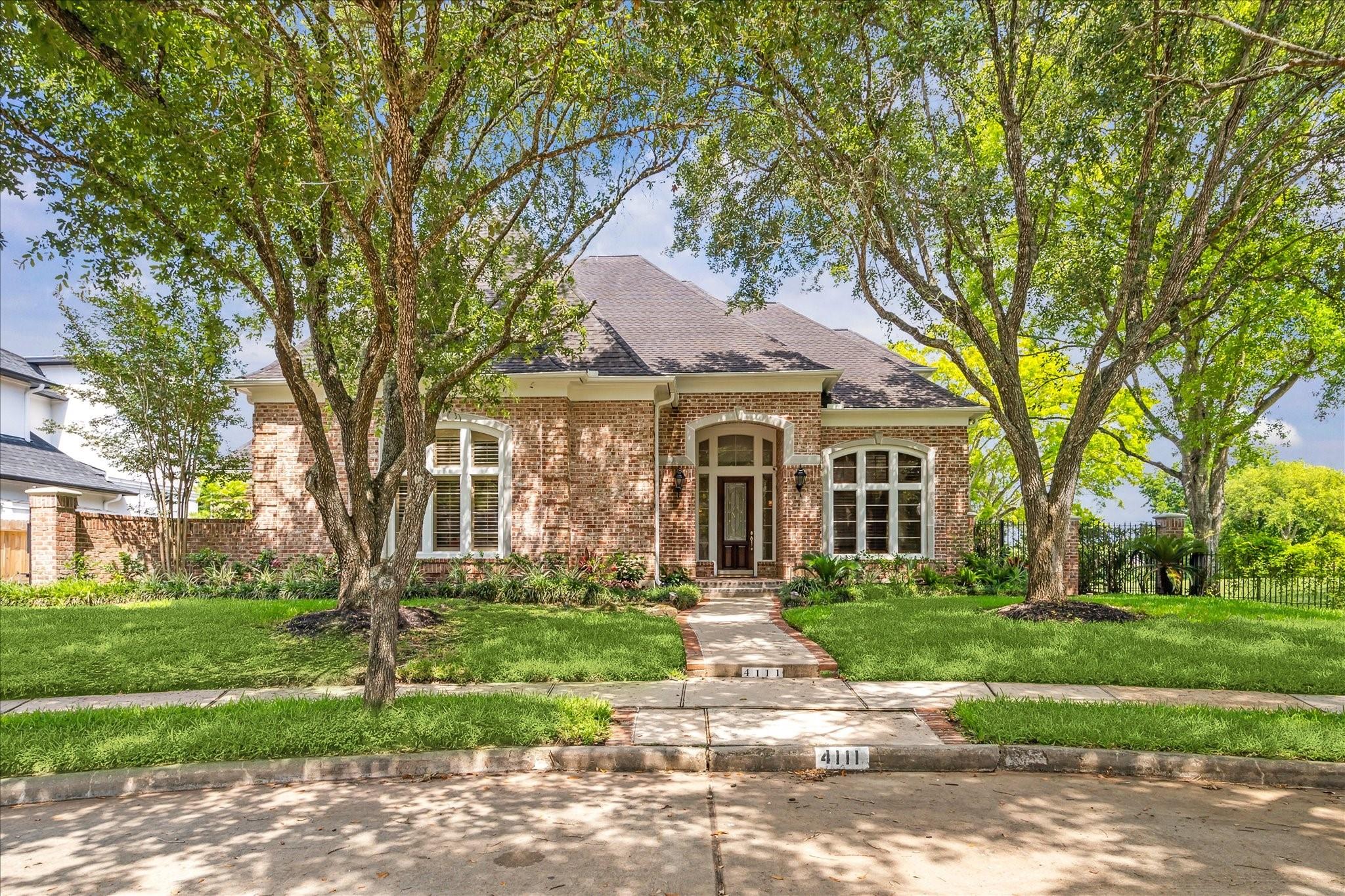 Sugar Land, Texas, 77479, United States, 4 Bedrooms Bedrooms, ,5 BathroomsBathrooms,Residential,Active,2007059