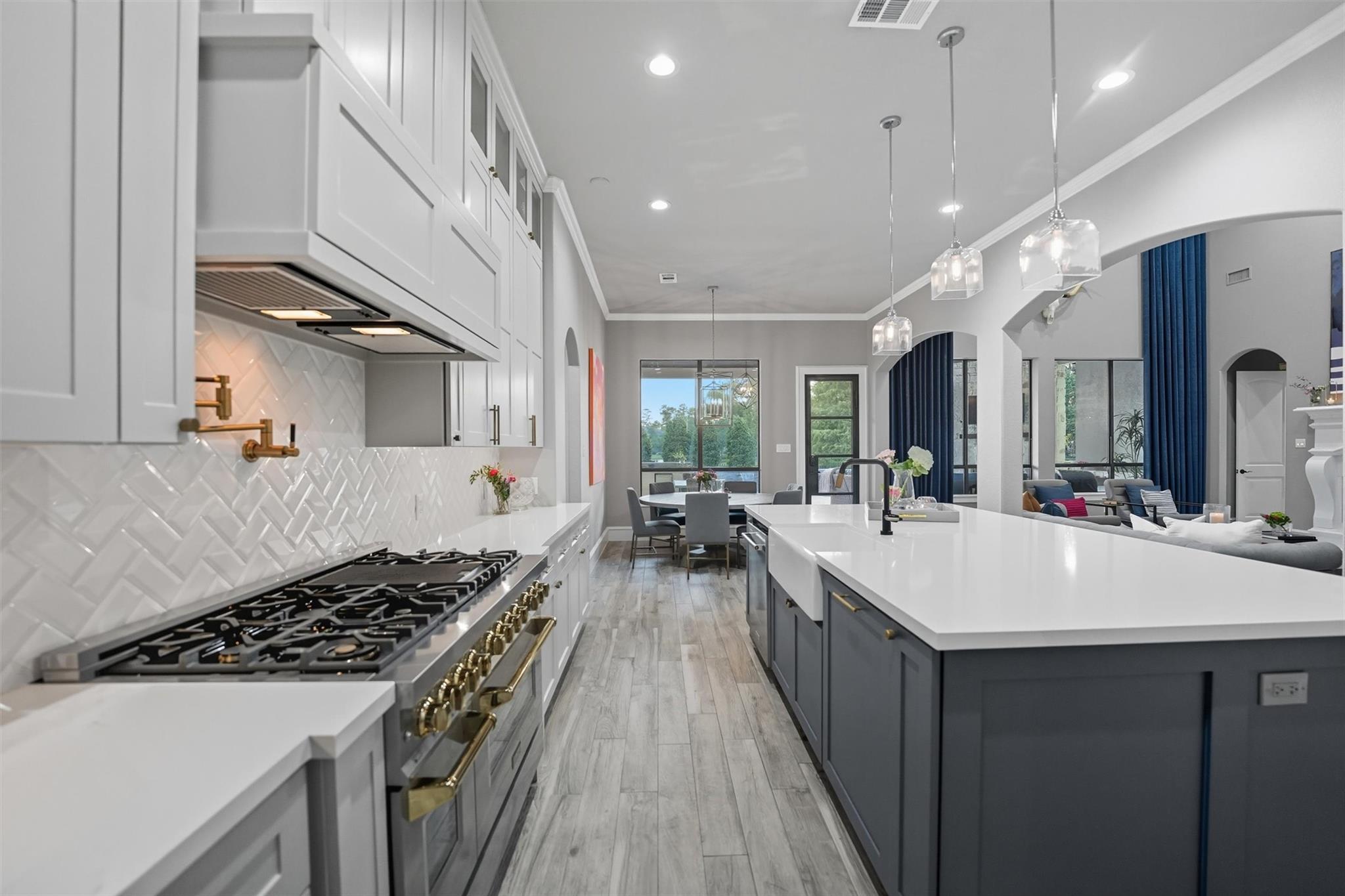 Spring, Texas, 77389, United States, 5 Bedrooms Bedrooms, ,5 BathroomsBathrooms,Residential,Active,1954014