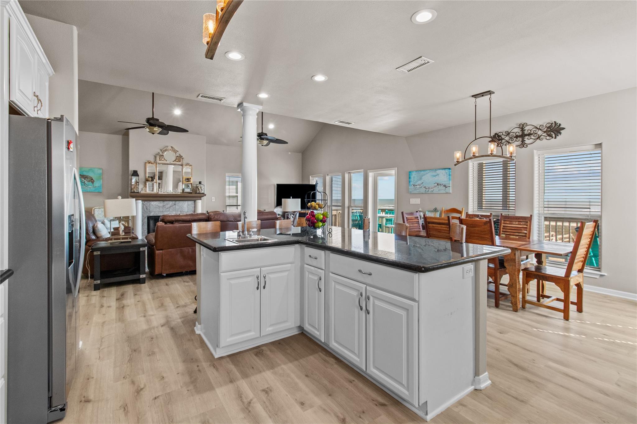 Galveston, Texas, 77554, United States, 4 Bedrooms Bedrooms, ,5 BathroomsBathrooms,Residential,Active,1985590