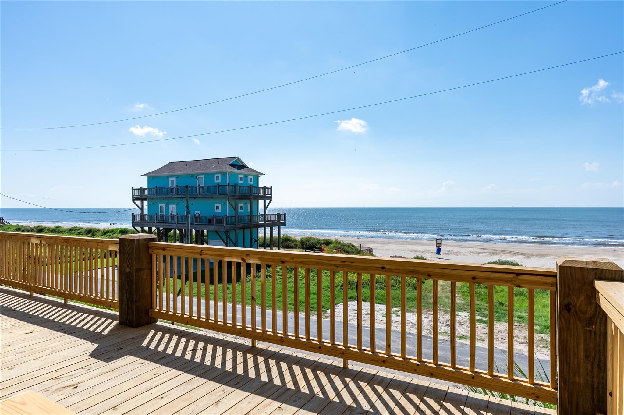 Crystal Beach, Texas, 77650, United States, 4 Bedrooms Bedrooms, ,3 BathroomsBathrooms,Residential,Active,1944100
