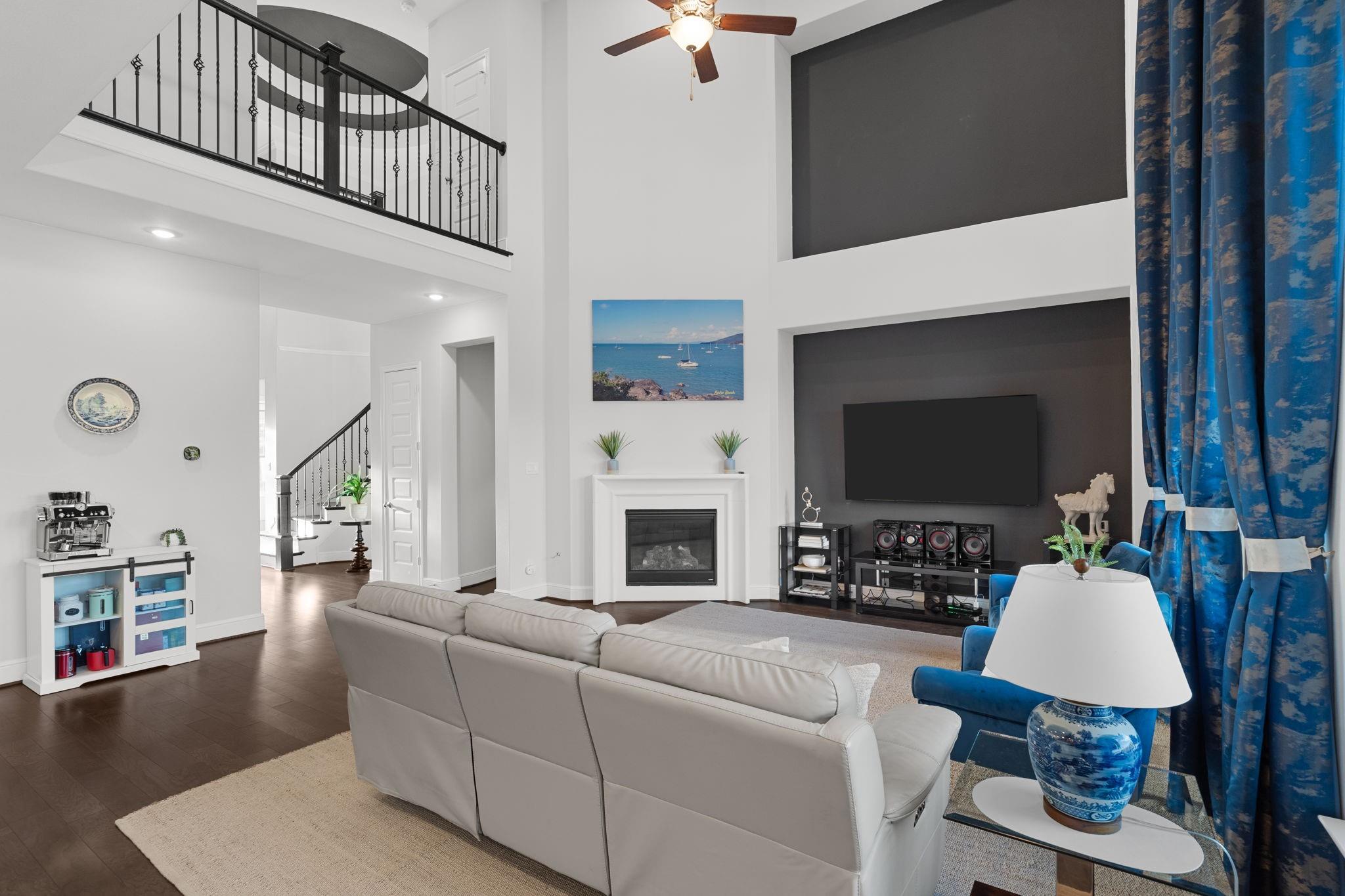 Richmond, Texas, 77407, United States, 5 Bedrooms Bedrooms, ,5 BathroomsBathrooms,Residential,Active,1996577