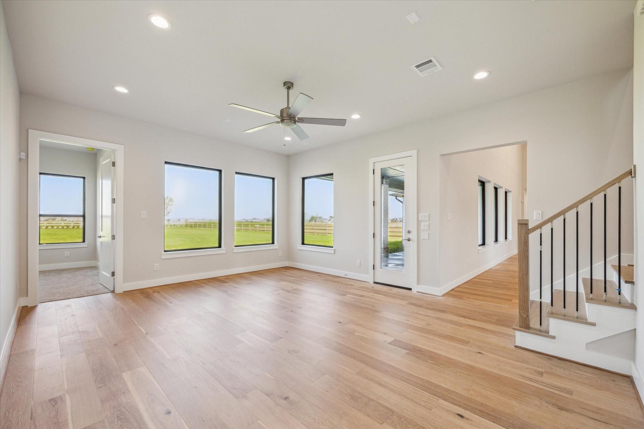 Conroe, Texas, 77304, United States, 4 Bedrooms Bedrooms, ,5 BathroomsBathrooms,Residential,Active,1993621