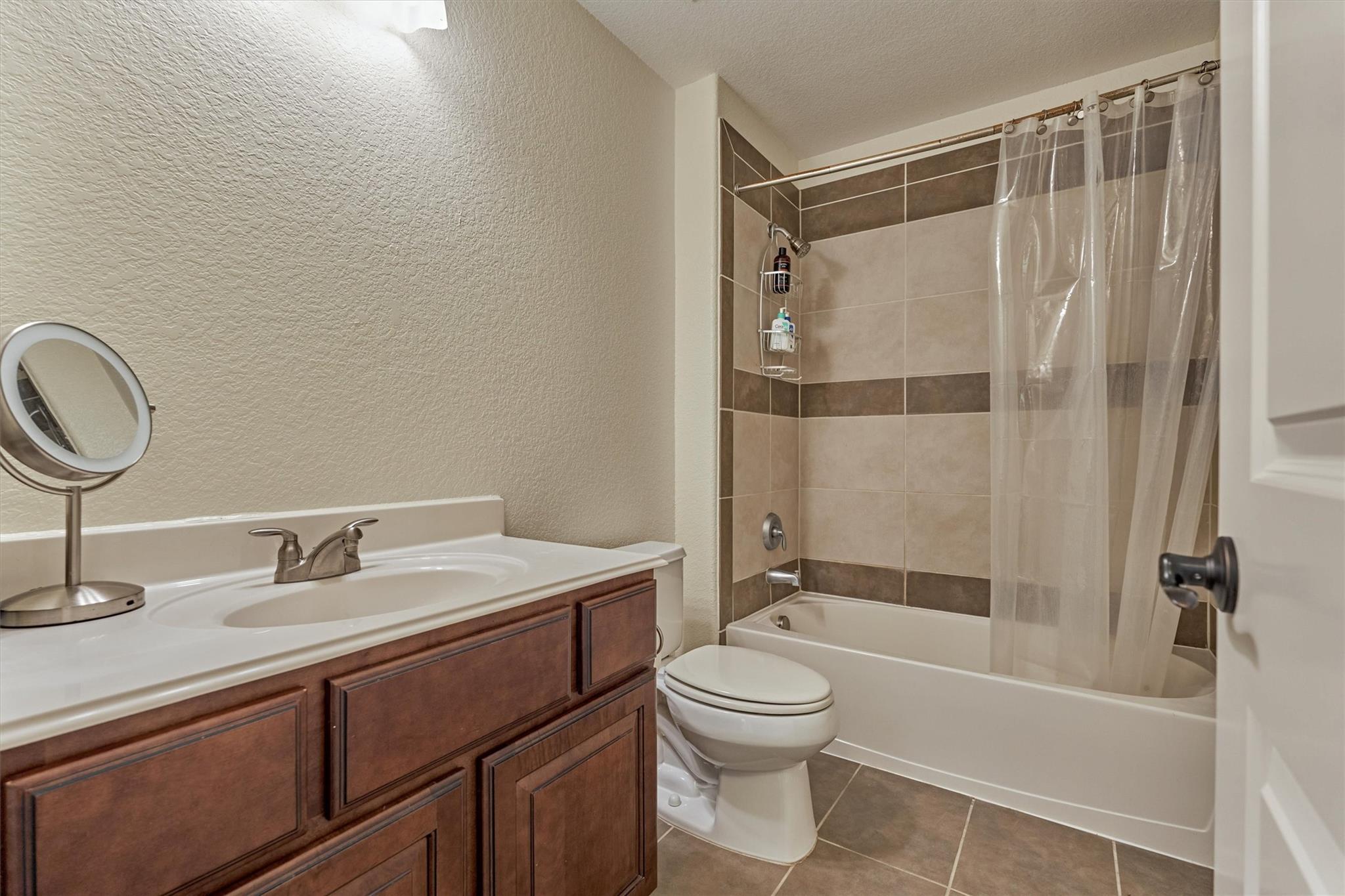 Spring, Texas, 77389, United States, 4 Bedrooms Bedrooms, ,5 BathroomsBathrooms,Residential,Active,2011447